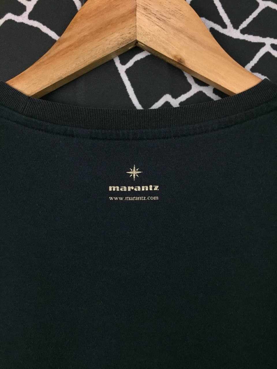 Uniqlo Uniqlo UT Marantz Audiophile Gear Because Music Matters Tee Size US L / EU 52-54 / 3 - 9 Thumbnail
