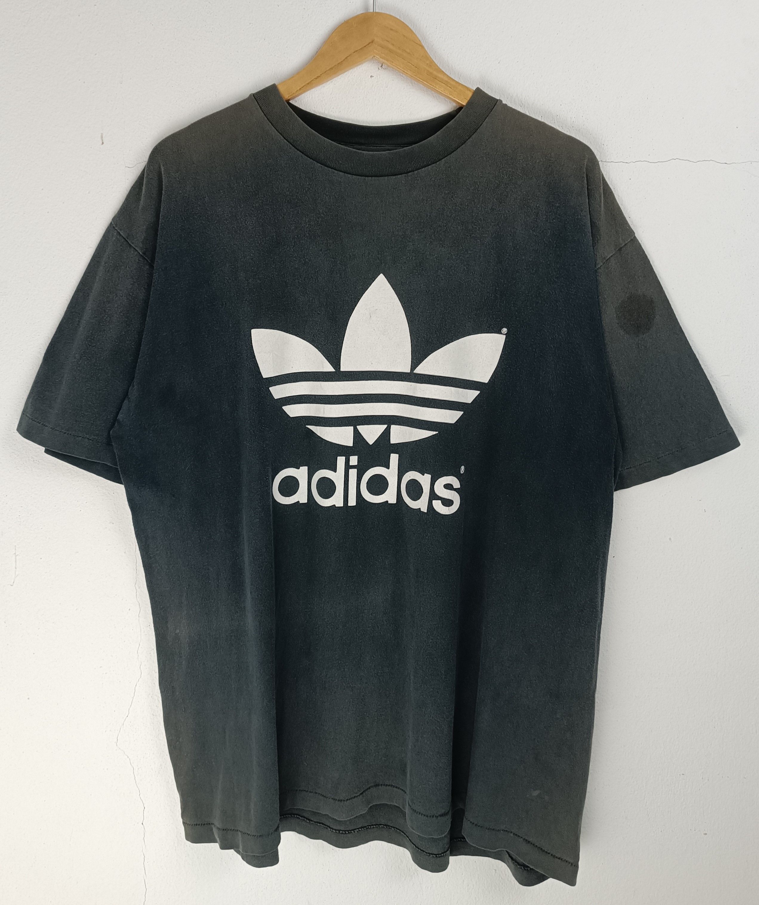 Adidas THRASHED FADED VINTAGE 90'S ADIDAS TREFOIL STITCH VERY RARE Size US XL / EU 56 / 4 - 3 Thumbnail