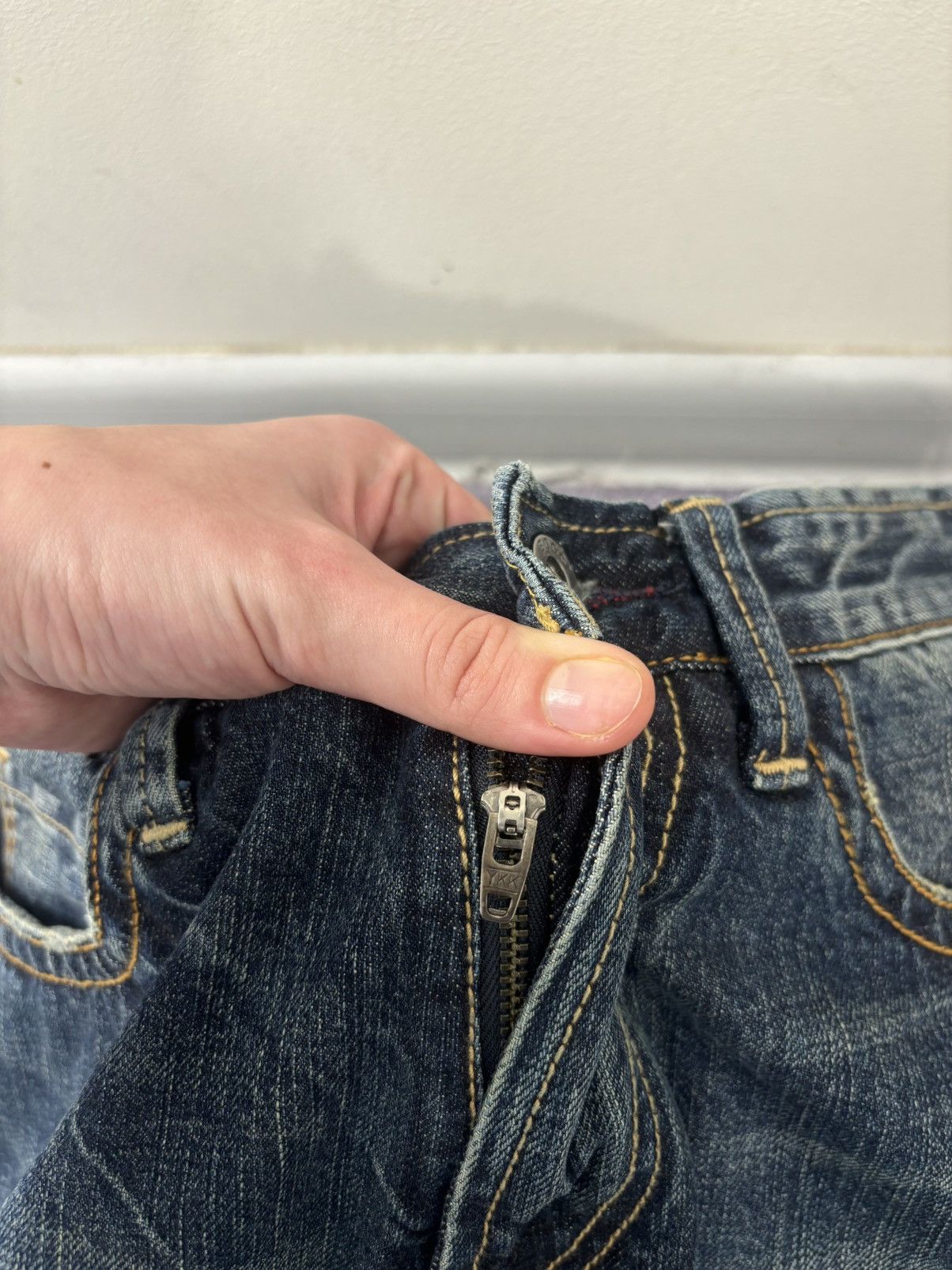 Boggi Boggi Milano BM39 Men’s Straight Fit Italian Denim Jeans Size US 31 - 7 Thumbnail