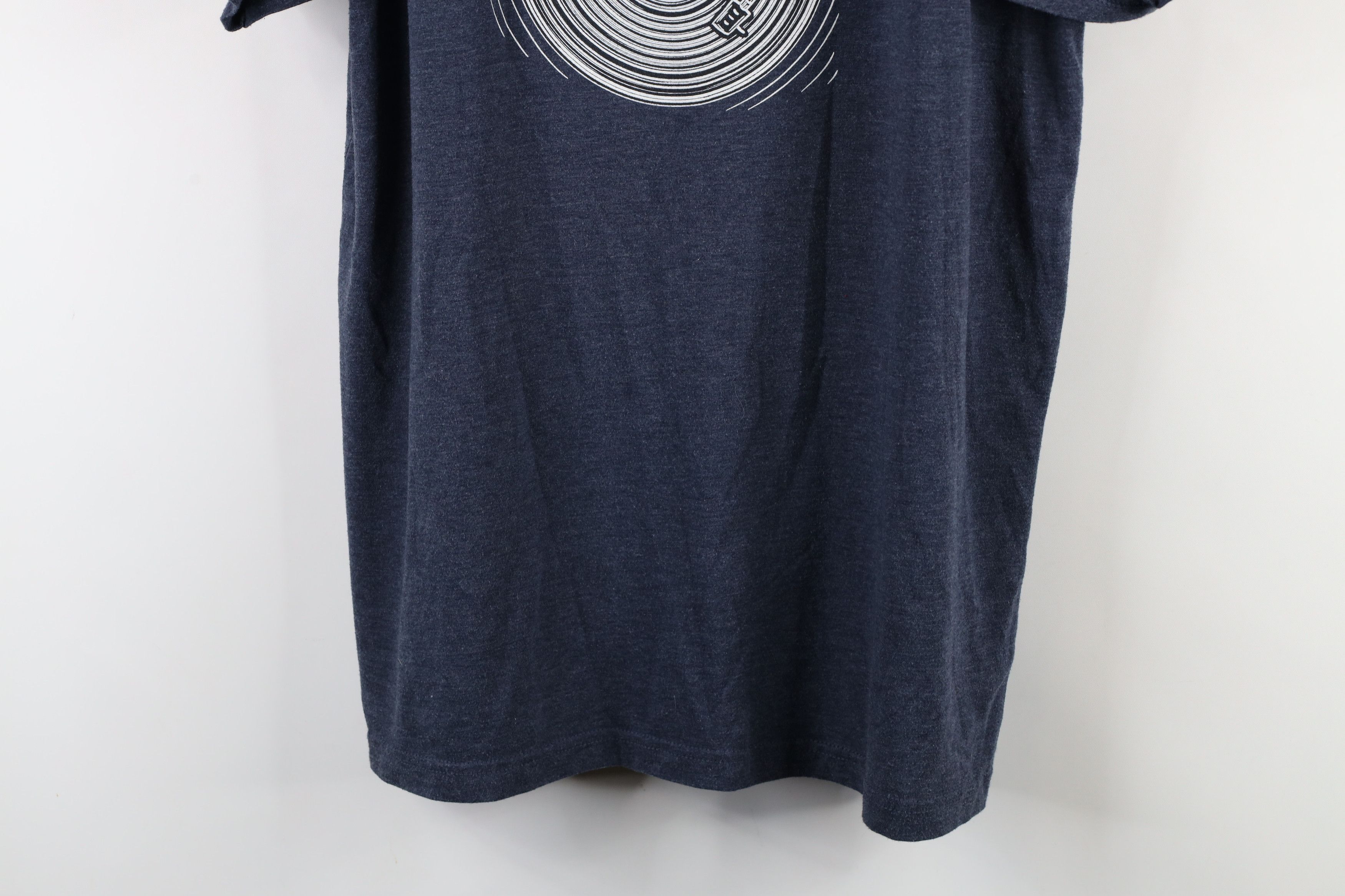 Vintage Streetwear Zyn Chill Pouches Jersey Knit T-Shirt Steel Blue Size US L / EU 52-54 / 3 - 3 Thumbnail