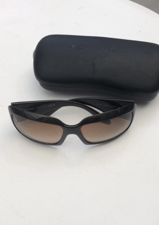 Chanel Chanel Sunglasses 6022-Q Rhinestone Logo Rimless Vintage Size ONE SIZE - 1 Thumbnail
