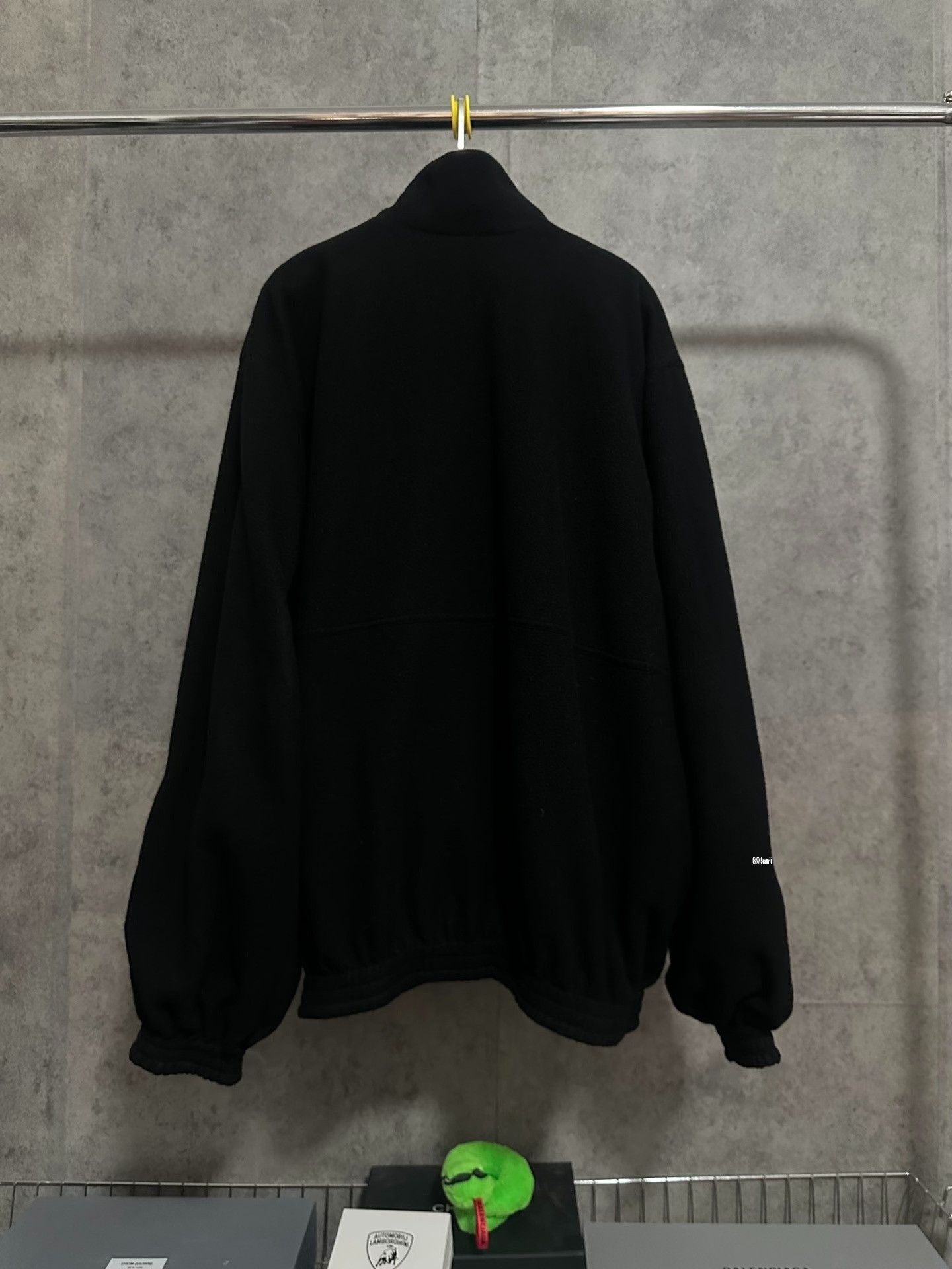 Balenciaga Balenciaga Reversible Fleece Logo Oversized Jacket Size US M / EU 48-50 / 2 - 8 Thumbnail