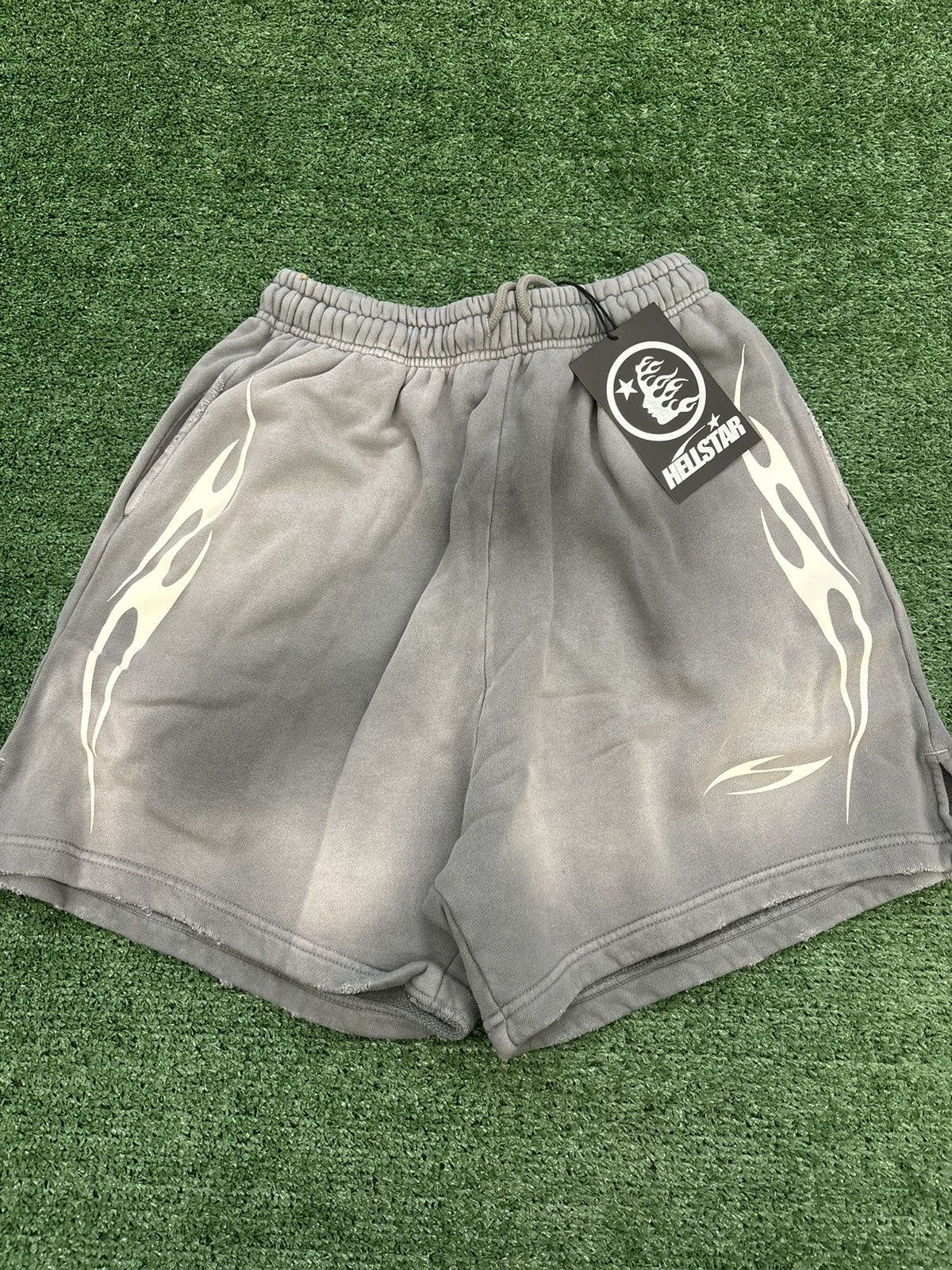 Hellstar Flame Shorts Grey