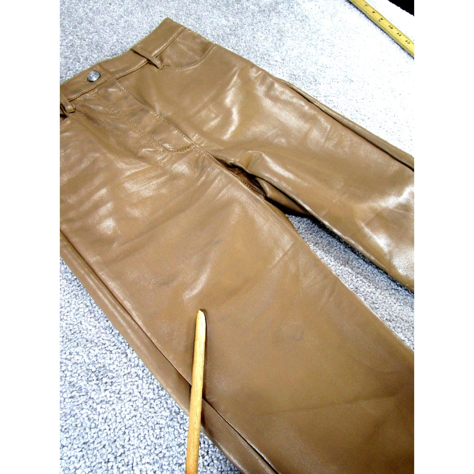 Vintage WILFRED Dress Pants Womens Regular 2 Beige Faux Leather Straight Zip Flat Front Size 26" / US 2 / IT 38 - 3 Thumbnail