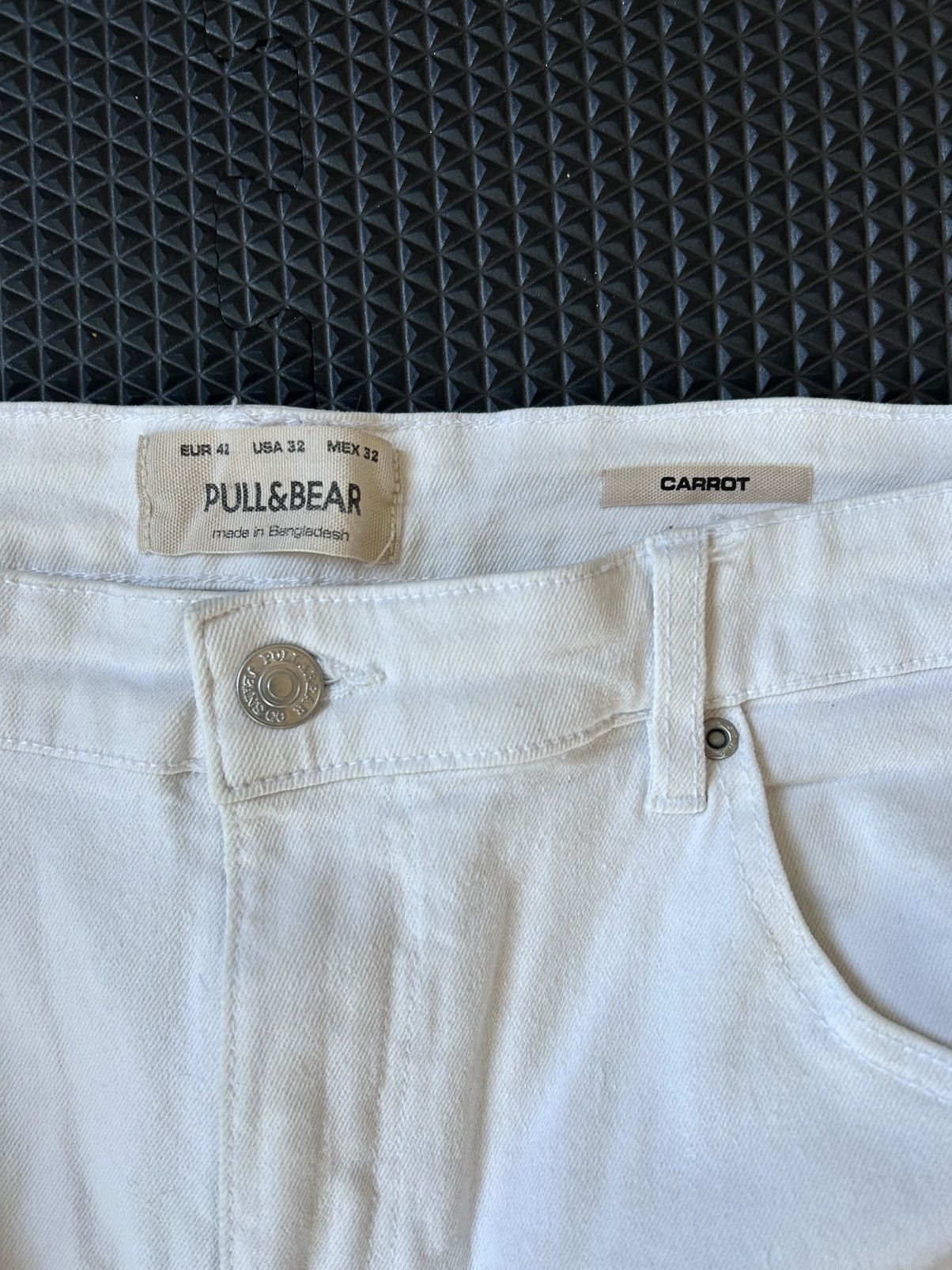 Pull & Bear White Denim Jeans (Pull&Bear) Size US 32 / EU 48 - 3 Thumbnail