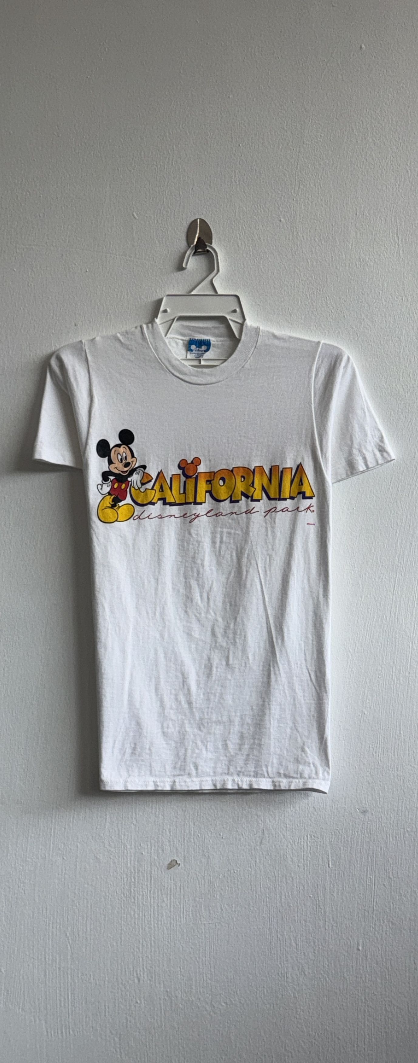 Vintage Disney California Disneyland Park Vintage T-Shirt Size US S / EU 44-46 / 1 - 1 Thumbnail