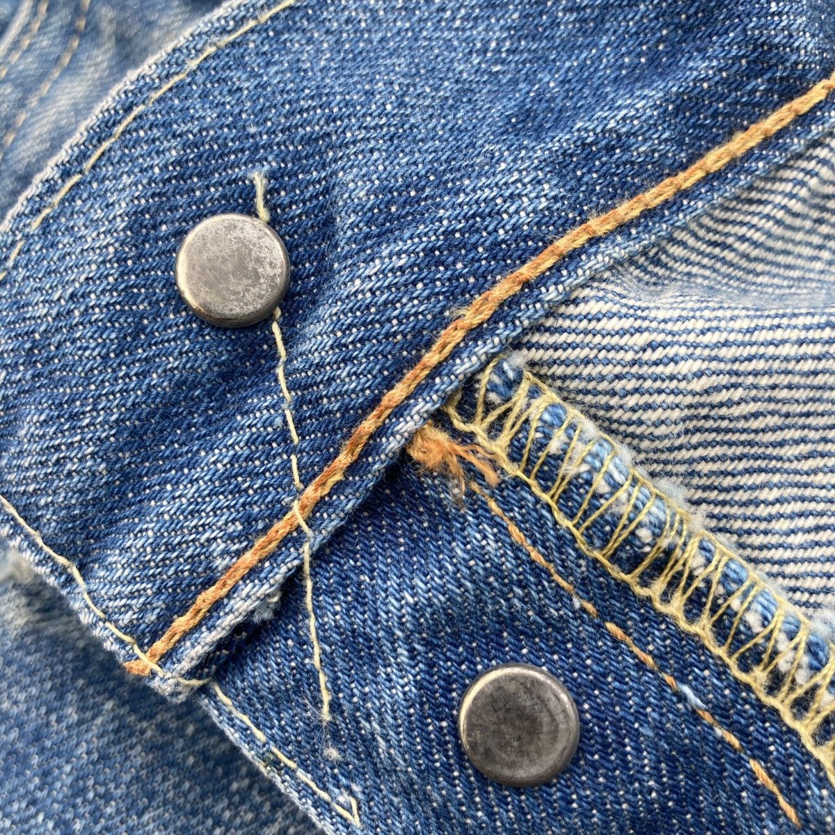 Levi's VINTAGE LEVI’S BIG E 501 SELVEDGE DISTRESSED JEANS Size US 32 / EU 48 - 14 Thumbnail
