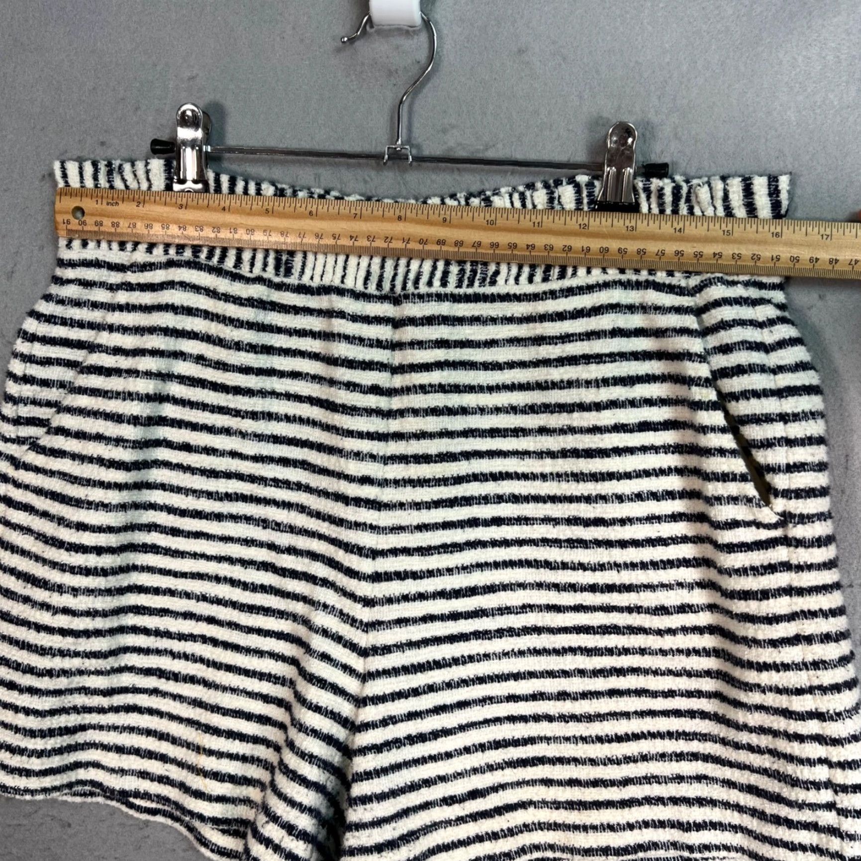 Lou & Grey Lou & Grey Womens Medium Striped Knit Shorts Black & White Cotton Blend Size 32" / US 10 / IT 46 - 5 Thumbnail