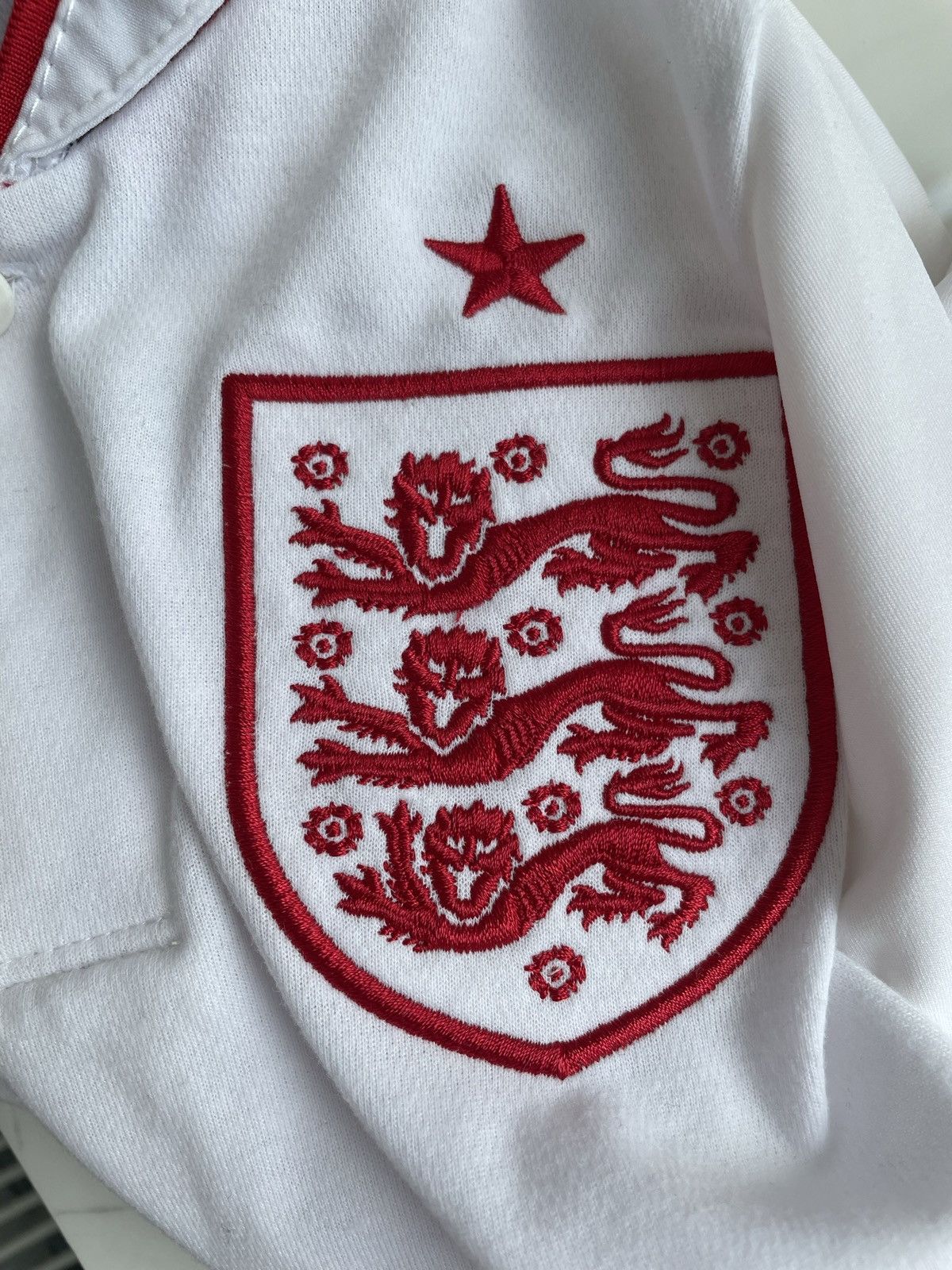Umbro Mens England Football Home Shirt 2012 Umbro Size US XS / EU 42 / 0 - 4 Thumbnail