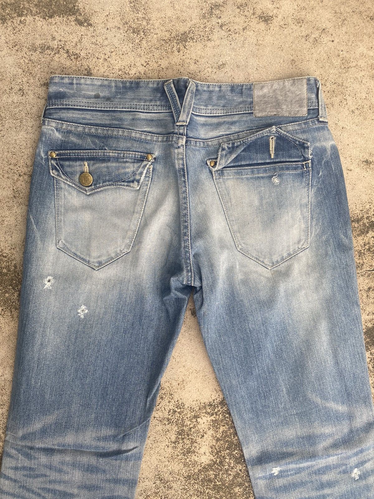 If Six Was Nine × Japanese Brand × Vanquish Flare Jeans Vanquish Faded Distressed Size US 33 - 23 Thumbnail