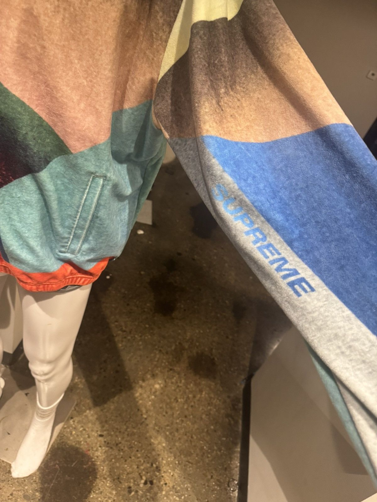 Supreme Supreme Size US L / EU 52-54 / 3 - 3 Thumbnail