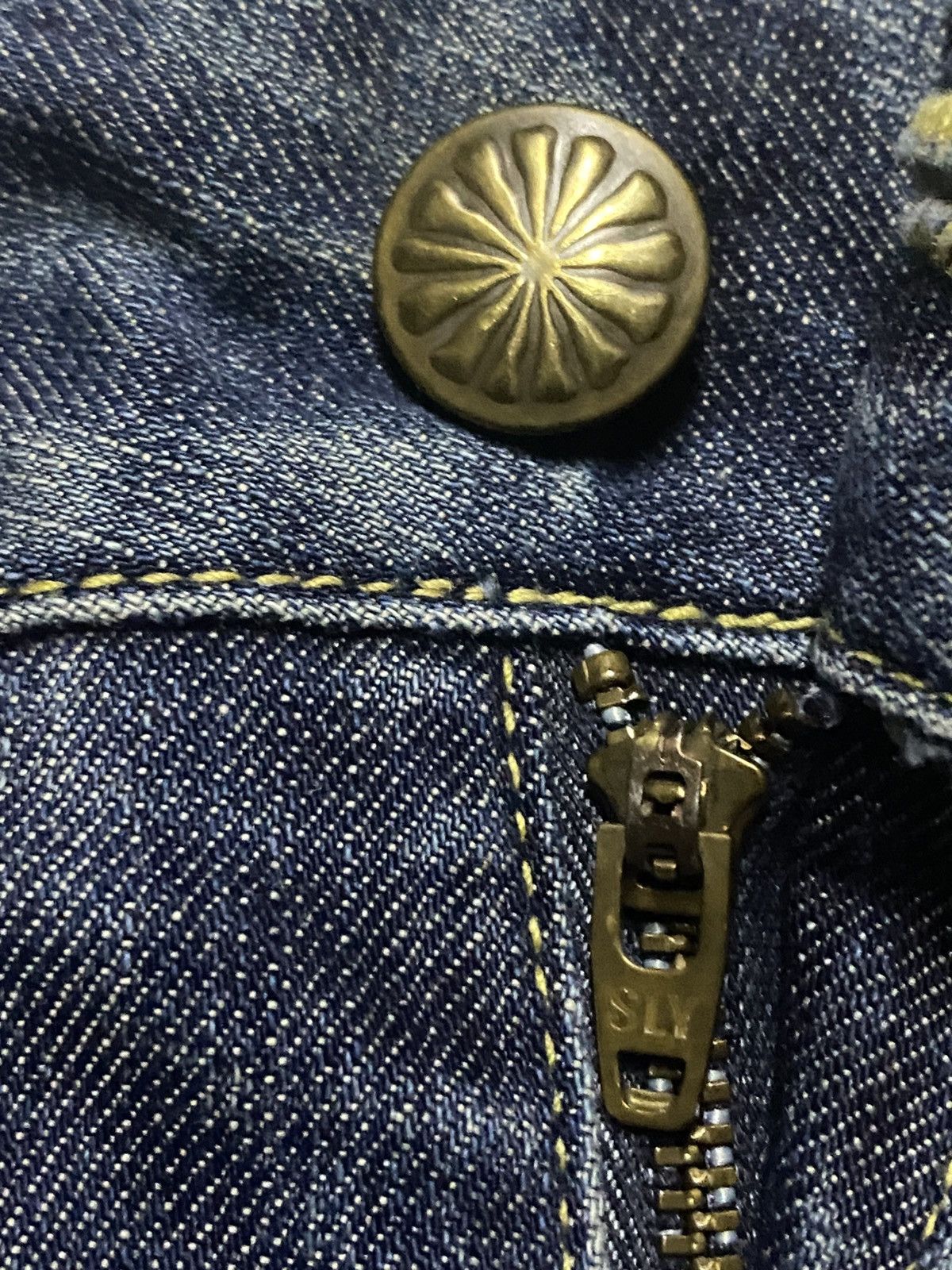 SLY Vintage Sly Blue Wash Distressed Flare Jeans Size US 28 / EU 44 - 9 Thumbnail