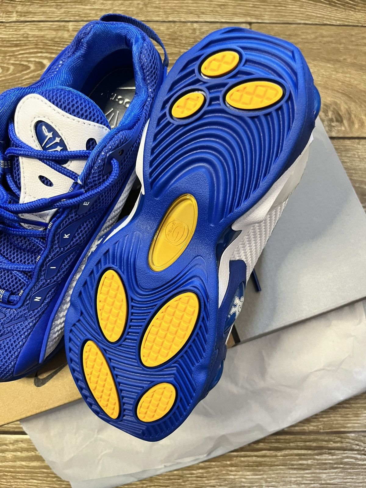 NOCTA × Nike FAMILY & FRIENDS Nocta Glide Kentucky PE Size US 6.5 / IT 36.5 - 4 Thumbnail