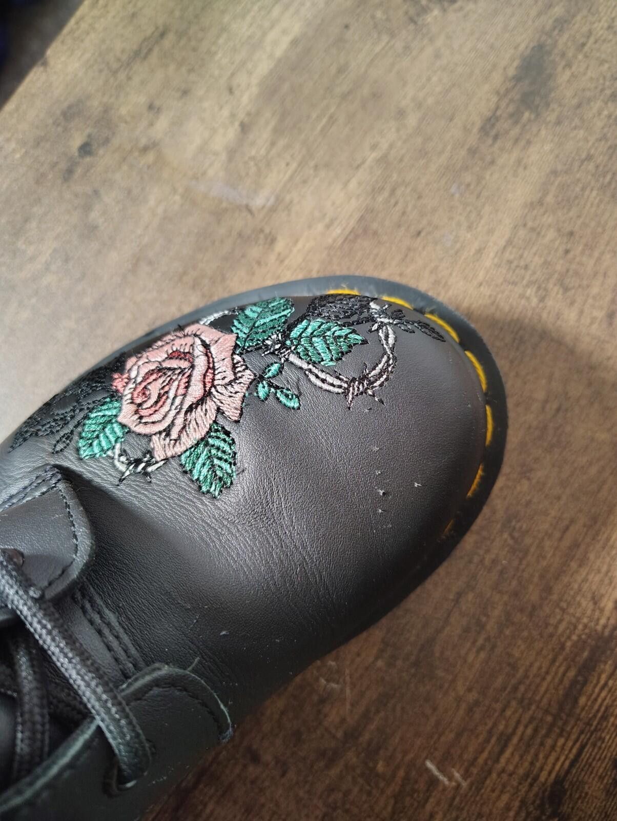Dr. Martens Womens Dr. Marten's 1460 Vonda Chain II Black Combat Ankle 7 Size US 7 / IT 37 - 7 Thumbnail