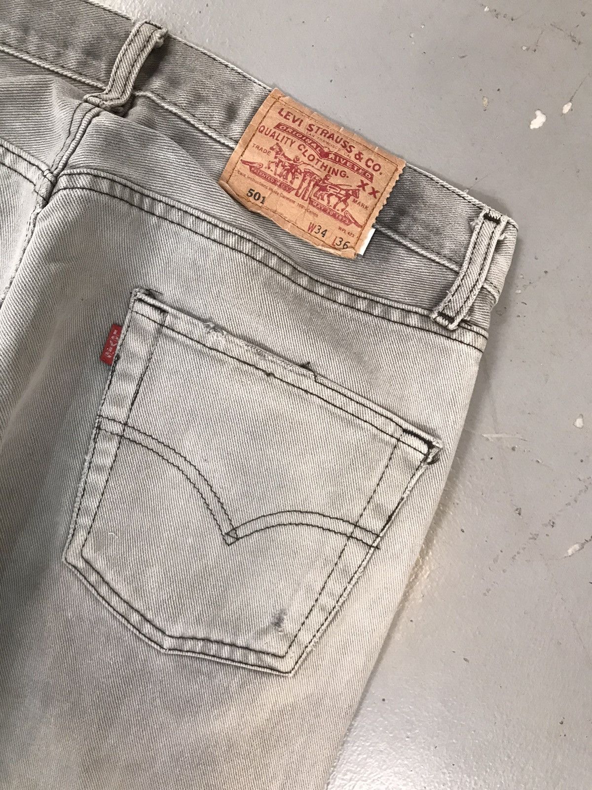 Levi's × Vintage Vintage faded Levi’s Strauss & co. Distressed red tab denim Size US 32 / EU 48 - 12 Thumbnail