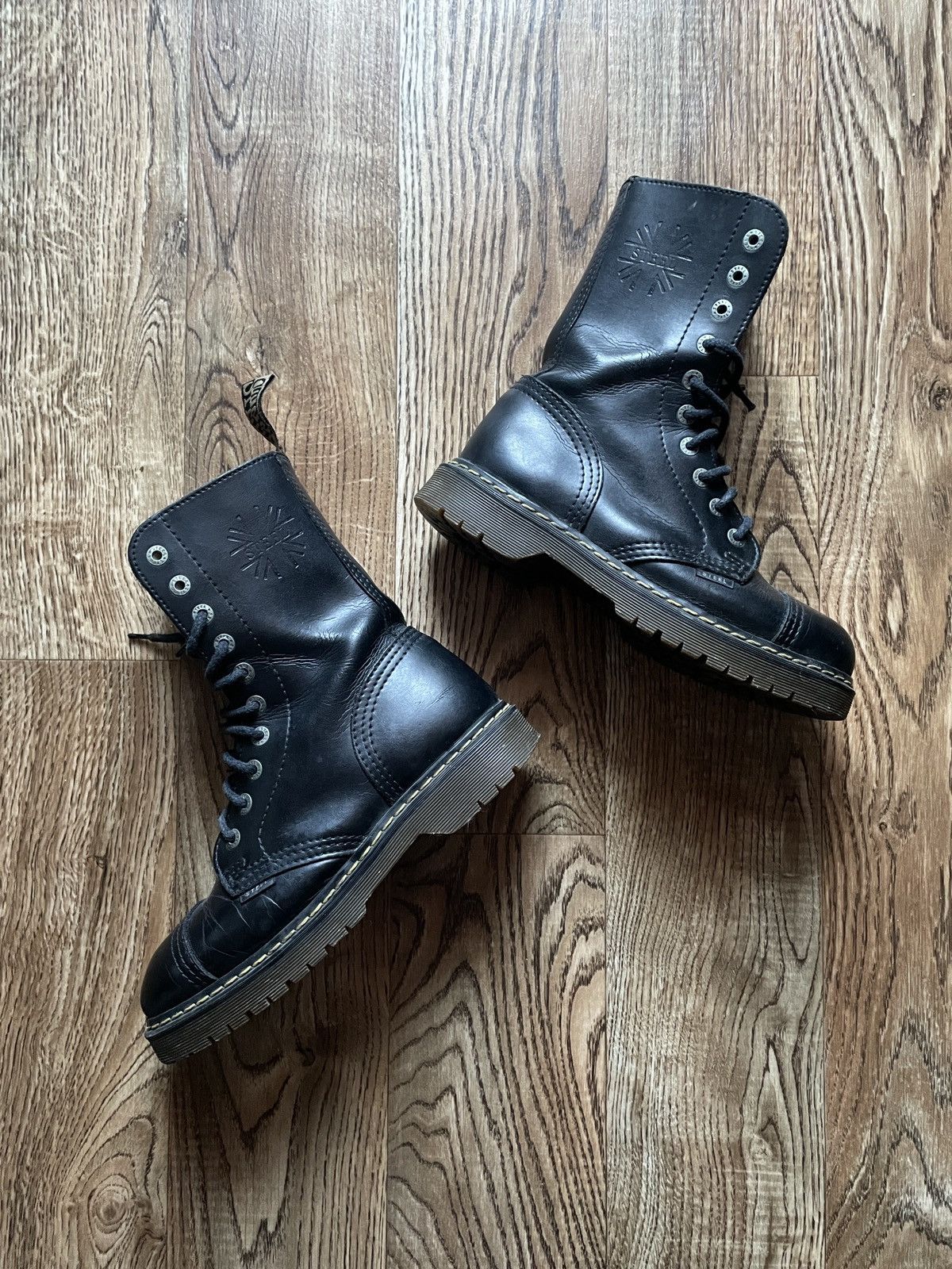 Leather Leather Steel Toe Boots Military 90s England Size US 8 / IT 38 - 2 Thumbnail