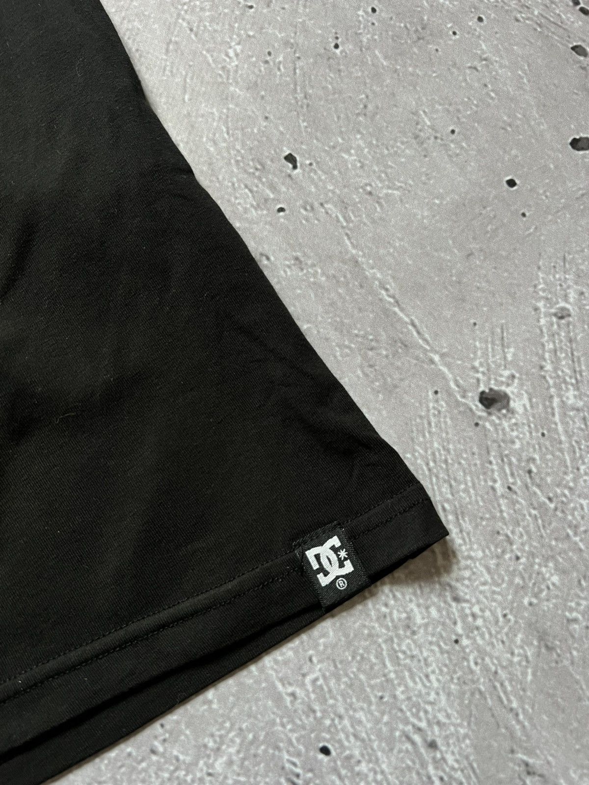 DC Very Rare T-Shirt From DC Size XL Actually M Y2K Hype Size US M / EU 48-50 / 2 - 10 Thumbnail