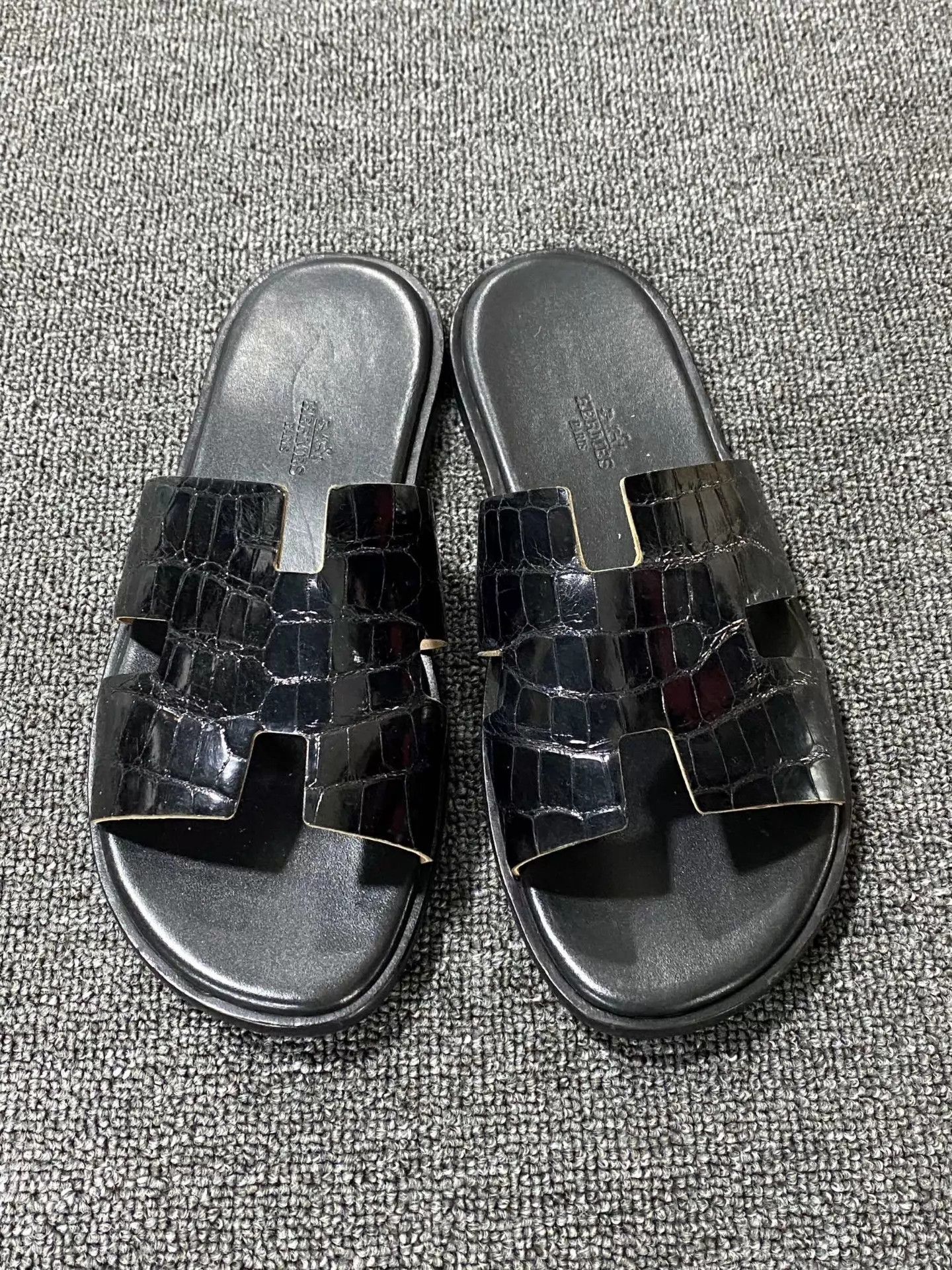 Hermes Hermes Croc Slippers 98 New Size 38 Size US 7.5 / IT 37.5 - 2 Thumbnail