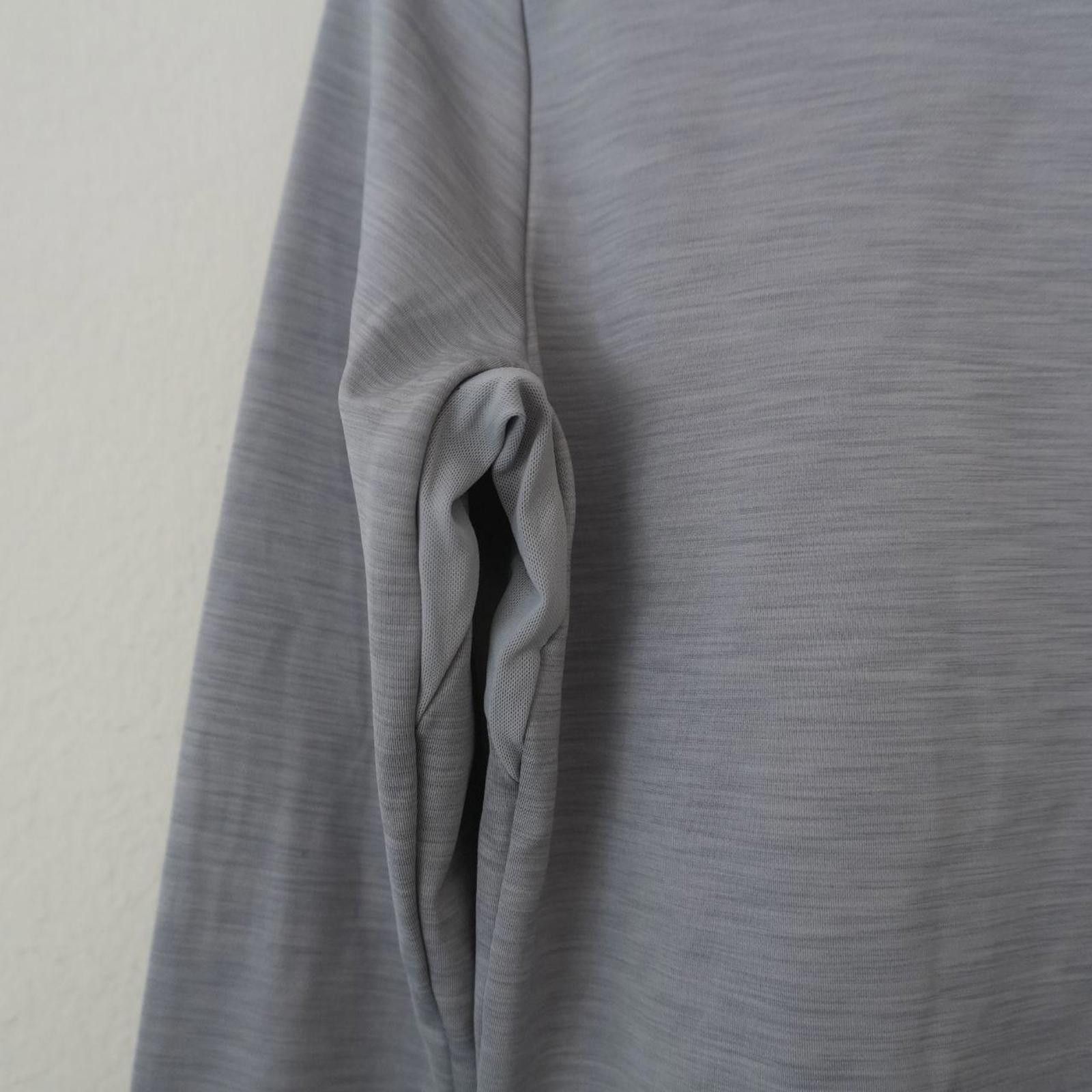 Other Athleta Shirt Men's XS Grey Side Zip Pocket Training Size US XS / EU 42 / 0 - 7 Thumbnail