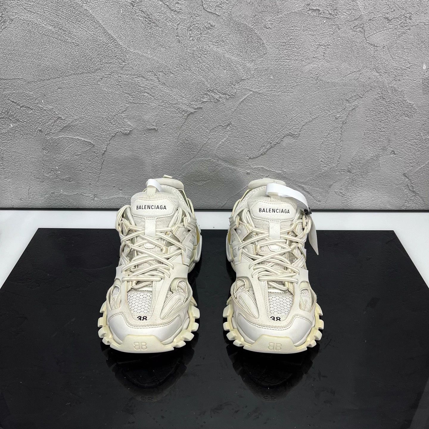 Balenciaga Balenciaga Track Dad Sneaker EU38 95 New Size US 7 / IT 37 - 2 Thumbnail