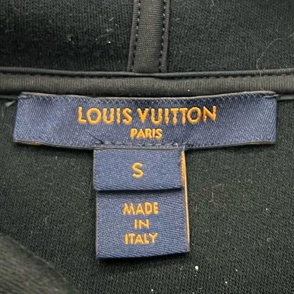 Louis Vuitton Louis Vuitton Logo print hooded long sleeve sweatshirt Size US S / EU 44-46 / 1 - 4 Thumbnail