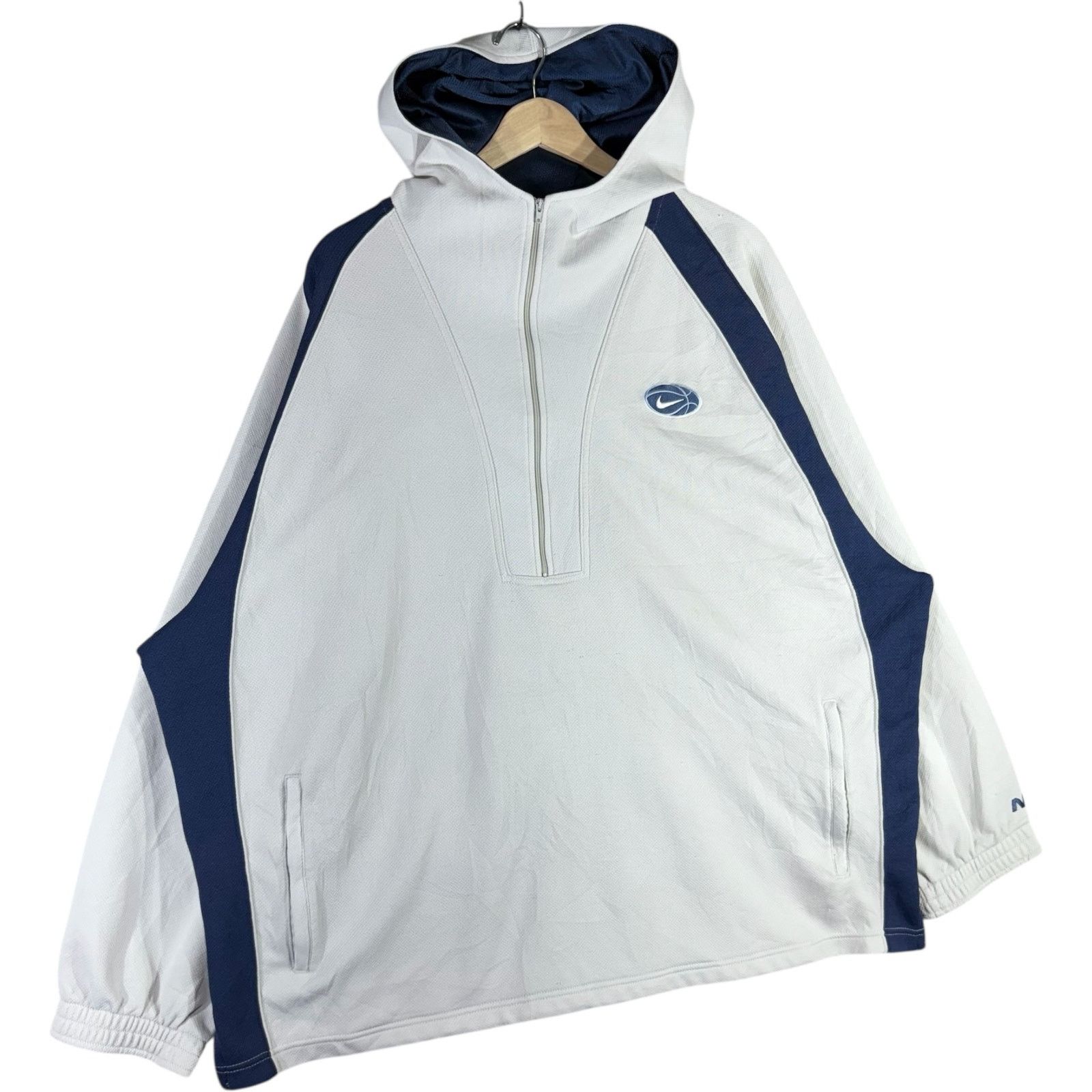Nike Vintage Nike Mini Logo Hoodie L Size US L / EU 52-54 / 3 - 4 Thumbnail