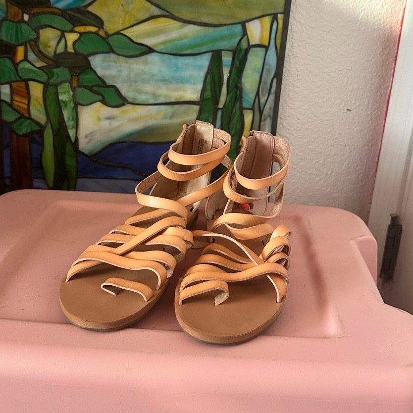 Other mossimo supply co beige strappy flats sandals open toed heel Size US 9.5 / IT 39.5 - 1 Thumbnail