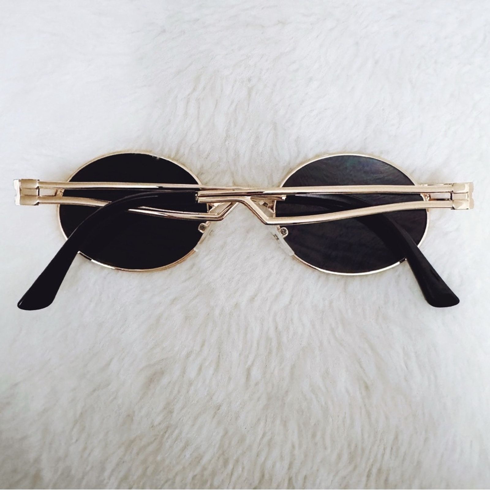 Other Betsy Black with Gold Rim Round Sunglasses Size ONE SIZE - 13 Thumbnail