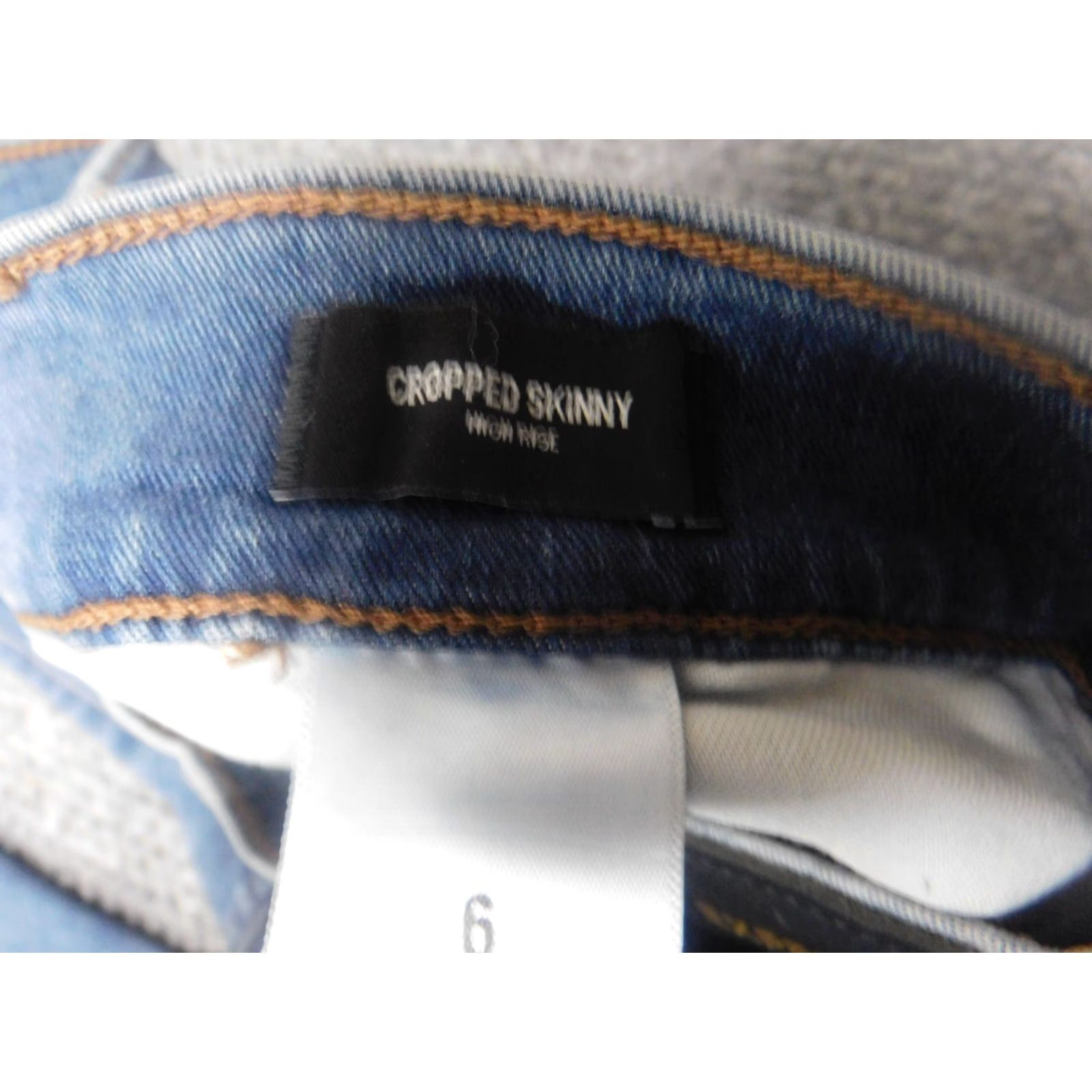 Express Express Womens Jeans Skinny Crop 6 Blue Denim Slim Regular 28in Waist Inseam 25in Zipper Cotton Blend Mid Rise Modern 90s Designer Style Size 28" / US 6 / IT 42 - 4 Thumbnail