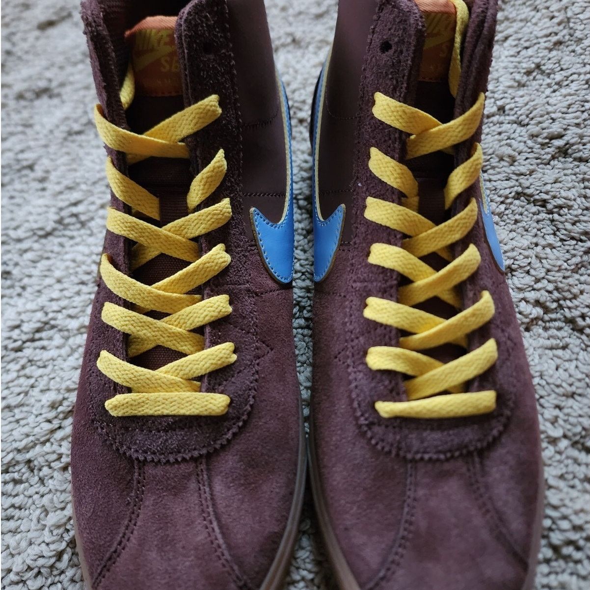 Nike Wmns Nike Why So Sad? x Bruin SB High Brand New Sz 7 Size US 7 / IT 37 - 4 Thumbnail