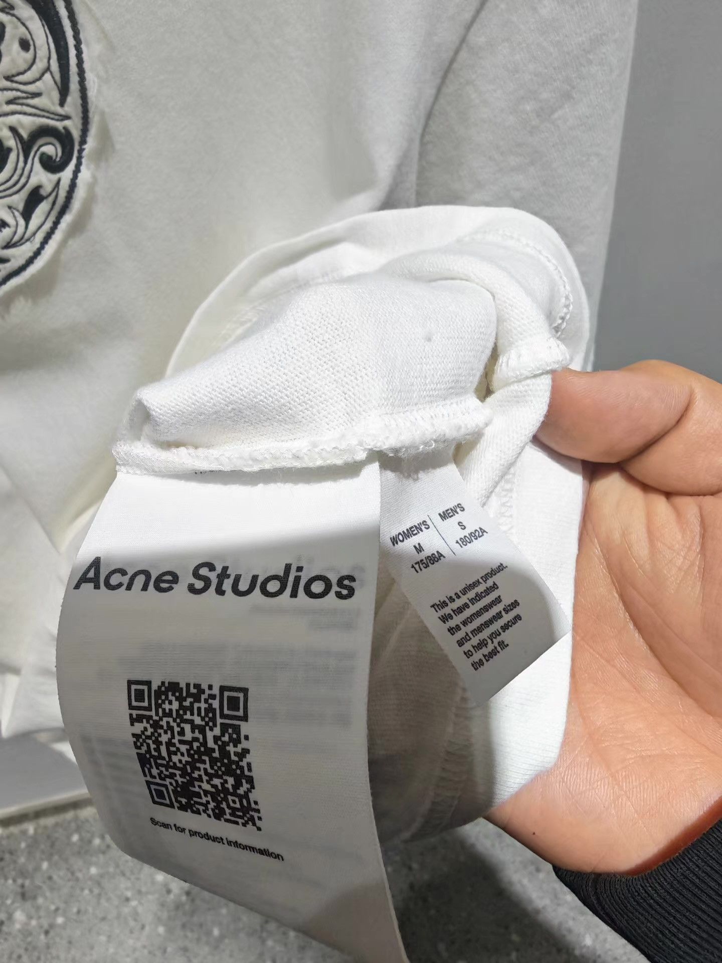 Acne Studios Acne Studios 25FW New Heart Patch PrintShort Sleeve Tee Q15 Size US S / EU 44-46 / 1 - 4 Thumbnail