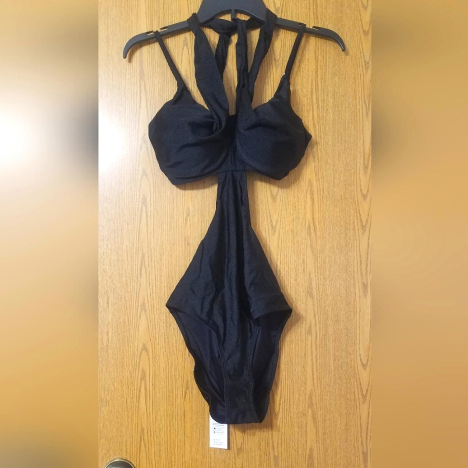 Designer NWT Cupshe Stylish Black Cutout Swimsuit Size Medium Size ONE SIZE - 1 Thumbnail