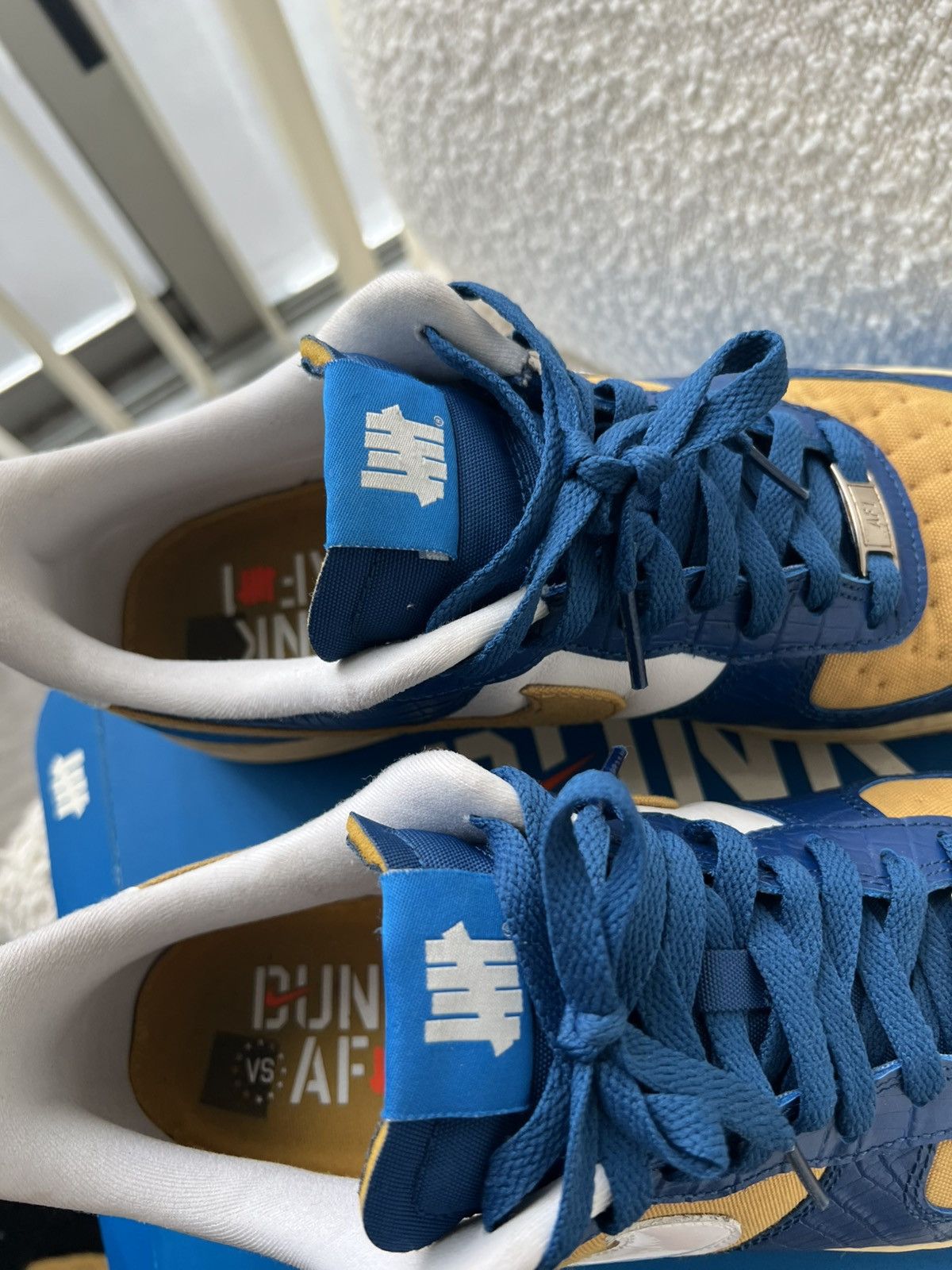 Nike × Undefeated Undefeated Nike Air Force 1 Size US 10 / EU 43 - 3 Thumbnail