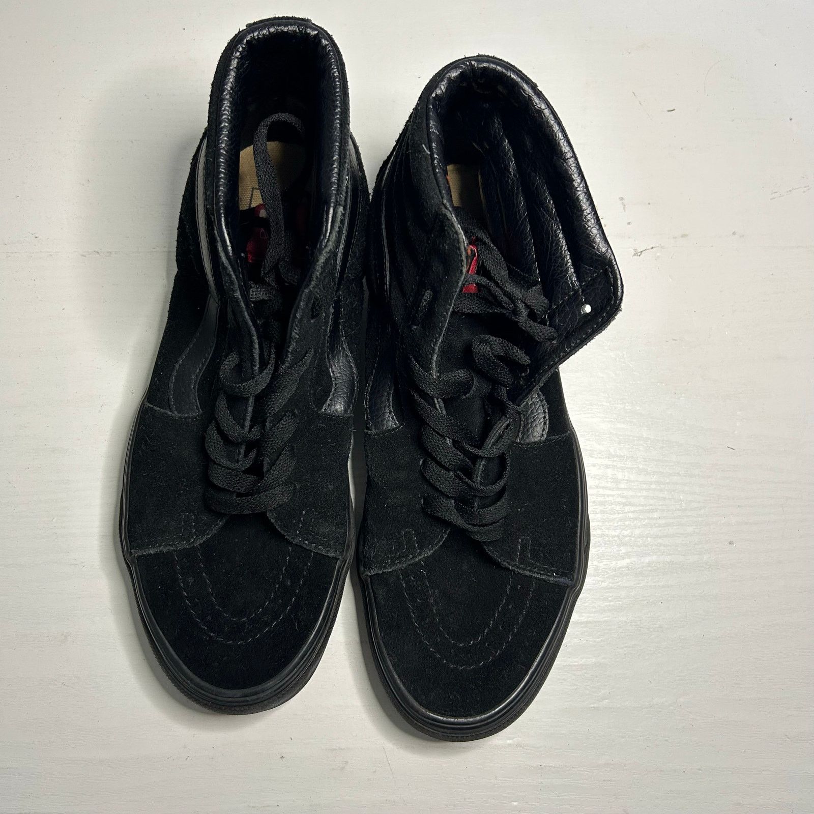 Vans Vans Sk8-Hi Black Suede High Tops Men’s 8 Women’s 9.5 Size US 8 / EU 41 - 10 Thumbnail