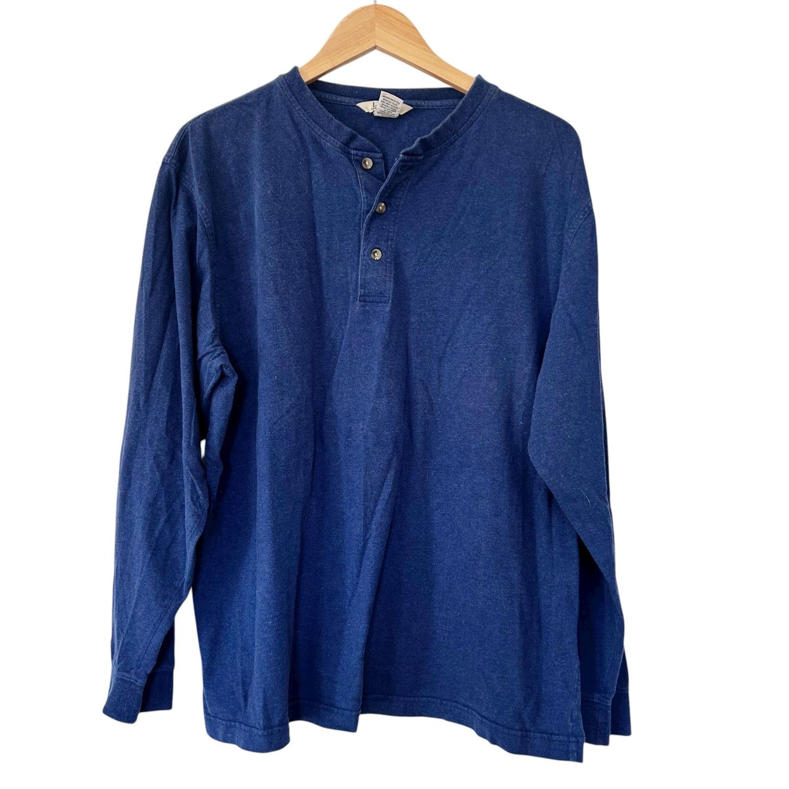 L.L. Bean LL Bean Carefree Unshrinkable Blue Long Sleeve Henley Sz L Size US L / EU 52-54 / 3 - 1 Thumbnail