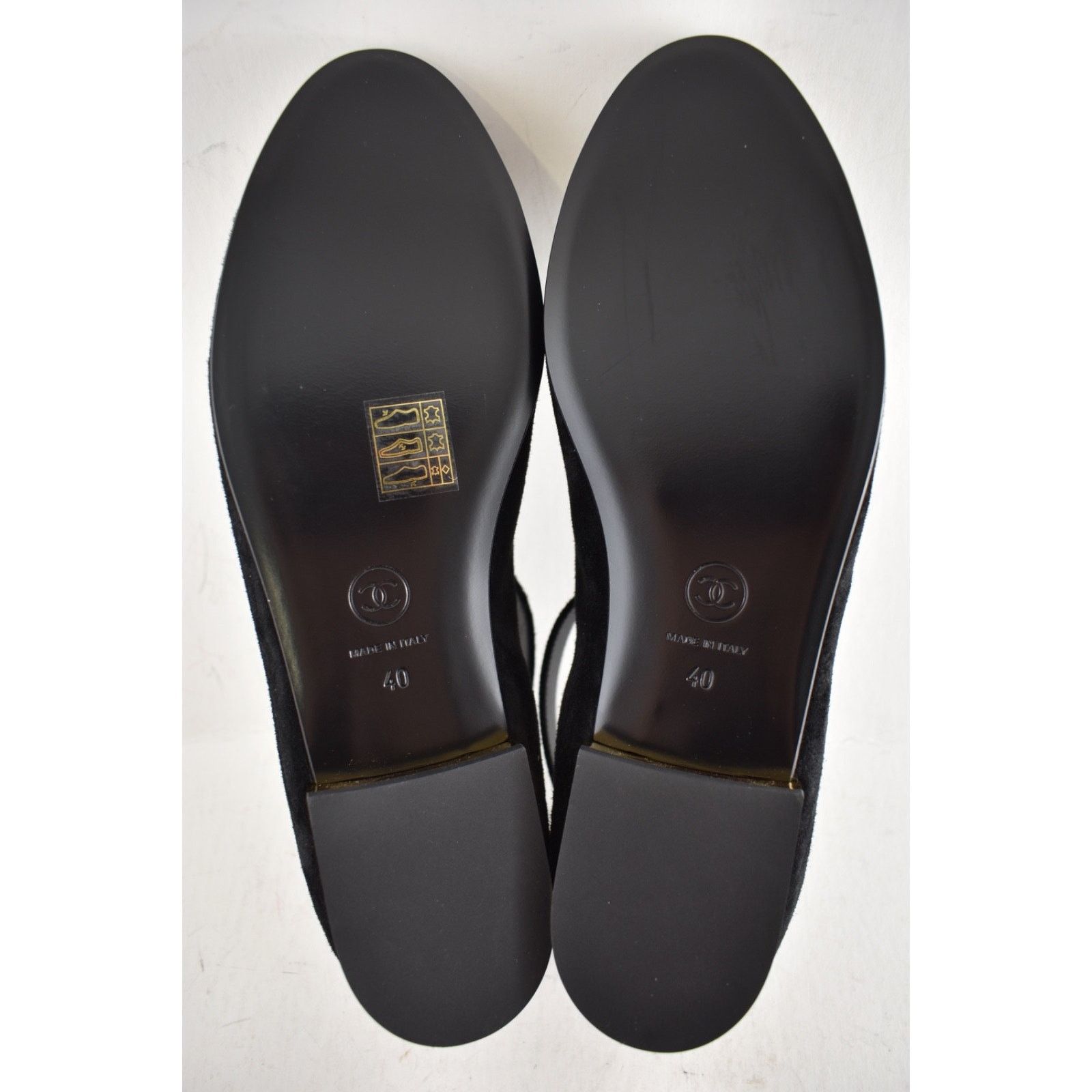 Chanel Chanel Black Suede Patent CC Mary Jane Flat 40 Size US 9 / IT 39 - 21 Thumbnail