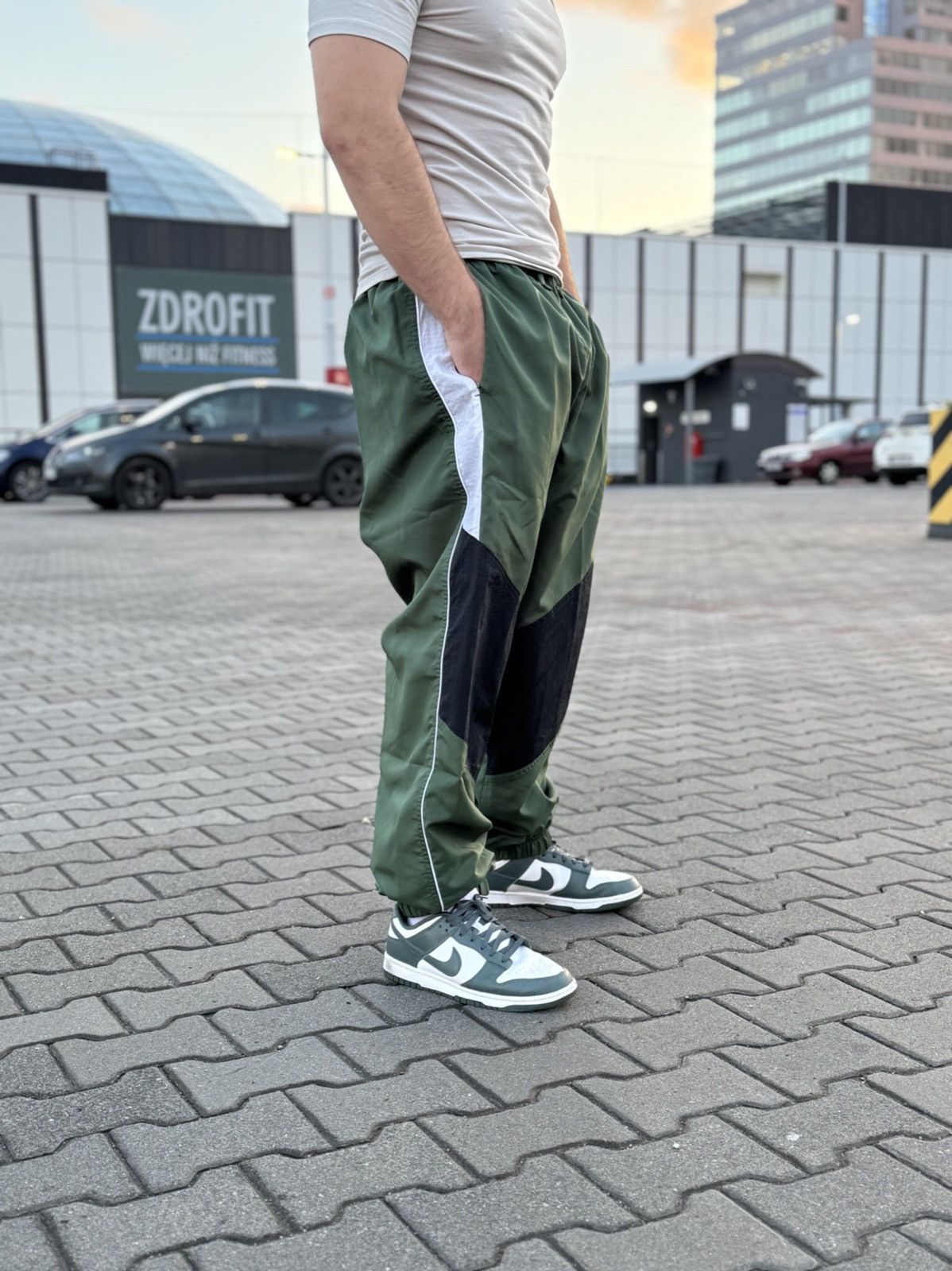 パンツ 00s archive NIKE baggy nylon cargo pants s-l1200.jpg