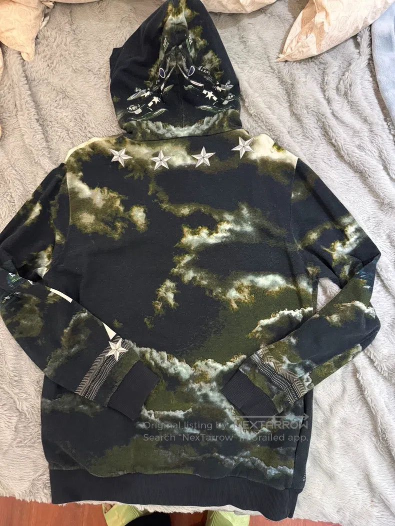 Givenchy Givenchy Classic Monkey Hem Short Sleeve Size US M / EU 48-50 / 2 - 5 Thumbnail