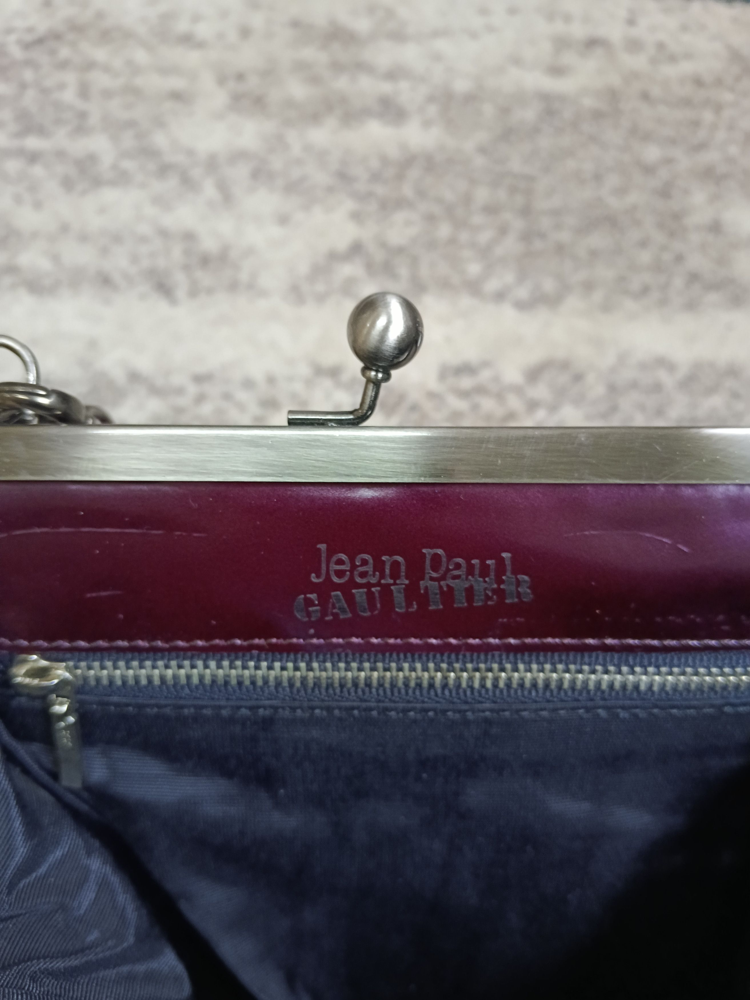 Jean Paul Gaultier JEAN PAUL GAULTIER EMBOSSED FLOWERS BURGUNDY LEATHER 2WAYS Size ONE SIZE - 7 Thumbnail
