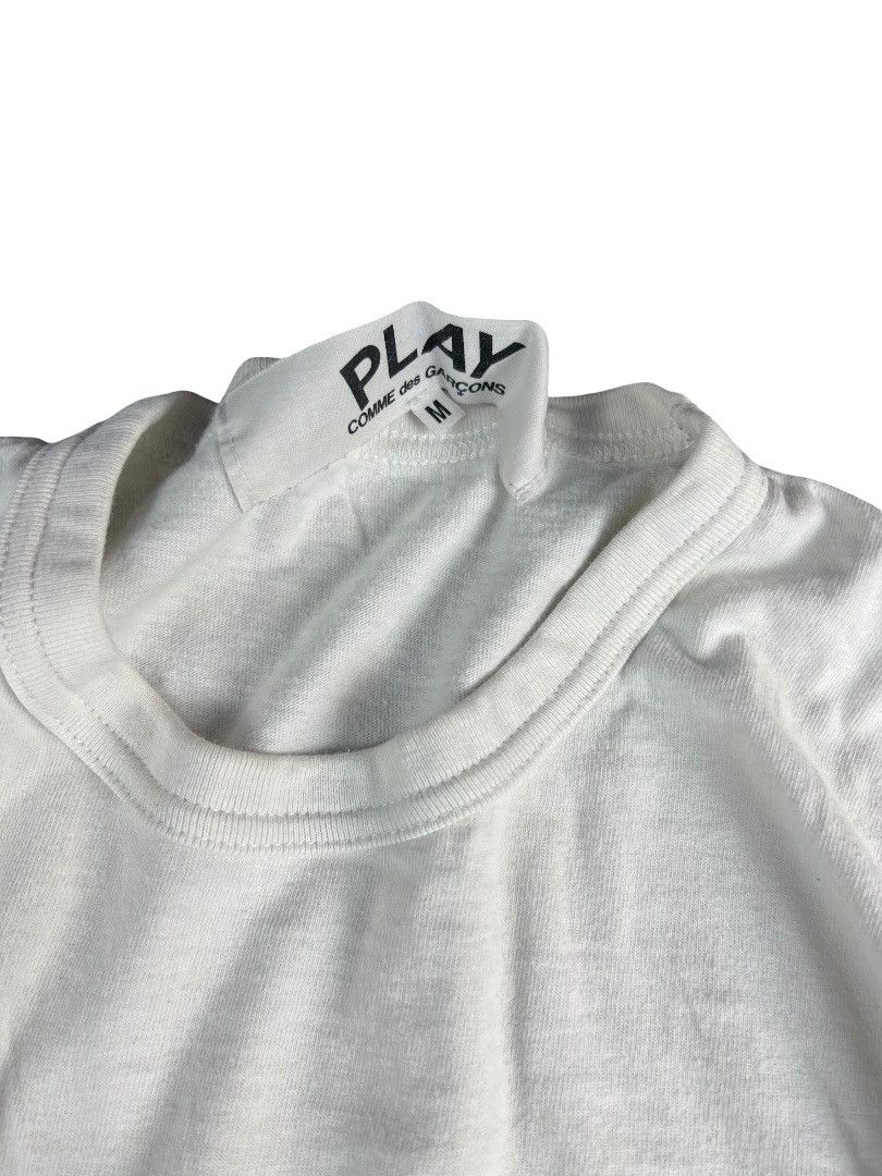 Comme des Garcons Comme des Garçons PLAY Red Heart Logo Tee – White – Size M Size US M / EU 48-50 / 2 - 2 Thumbnail