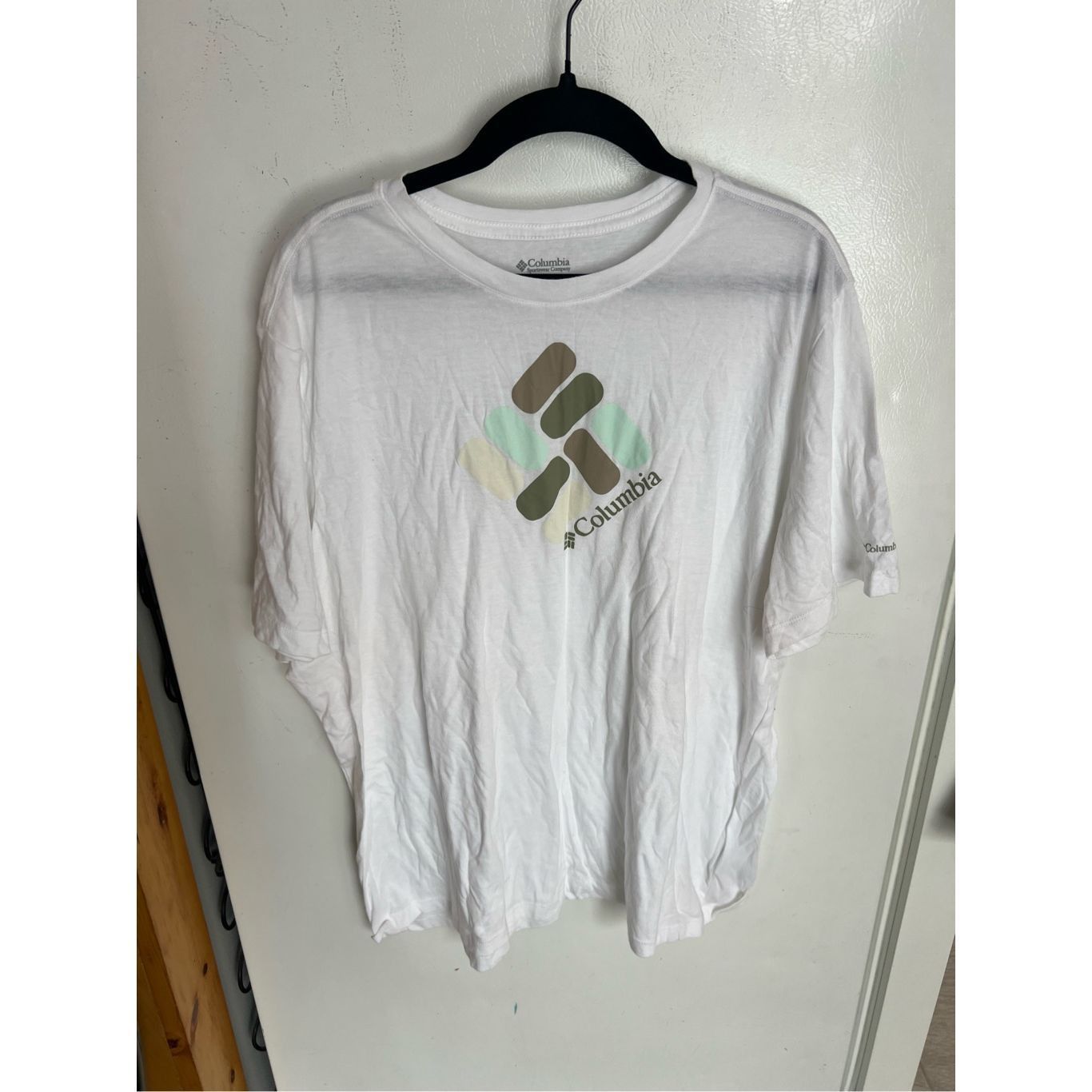 Columbia Columbia Sportswear White T-Shirt Woman’s Size 1X Size XL / US 12-14 / IT 48-50 - 1 Thumbnail