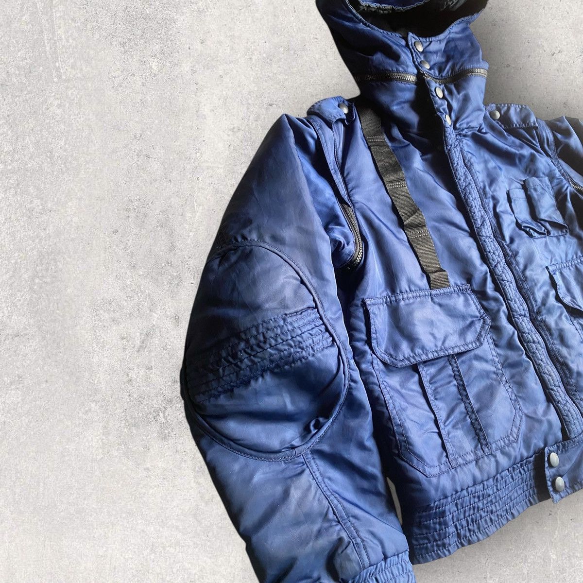 Dolce & Gabbana 2000’s D&G Detachable Hood And Sleeve Jacket Size US M / EU 48-50 / 2 - 4 Thumbnail