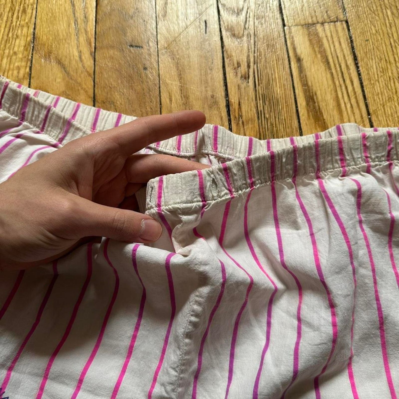 Vintage Vintage 80s Michigan Lacrosse Stripped Pink Gym Sleep Shorts Size US 34 / EU 50 - 5 Thumbnail
