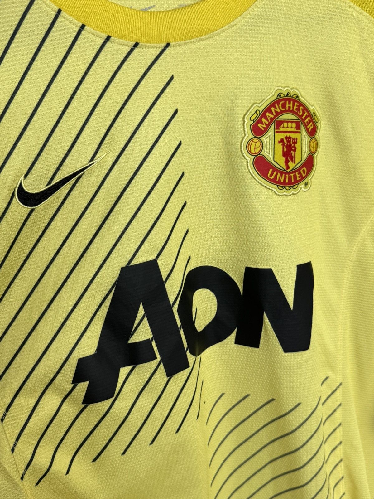 Nike Manchester United 13/14 Goalkeeper De Gea Football Jersey Size US S / EU 44-46 / 1 - 4 Thumbnail