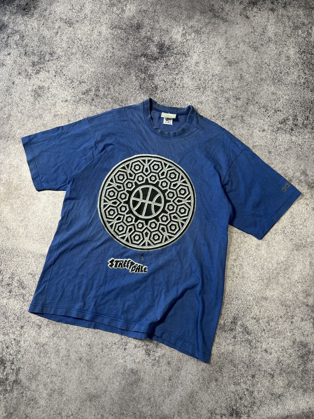 Adidas Vintage Adidas Streetball T-shirt Streetwear Rare Casual USA Size US M / EU 48-50 / 2 - 1 Thumbnail