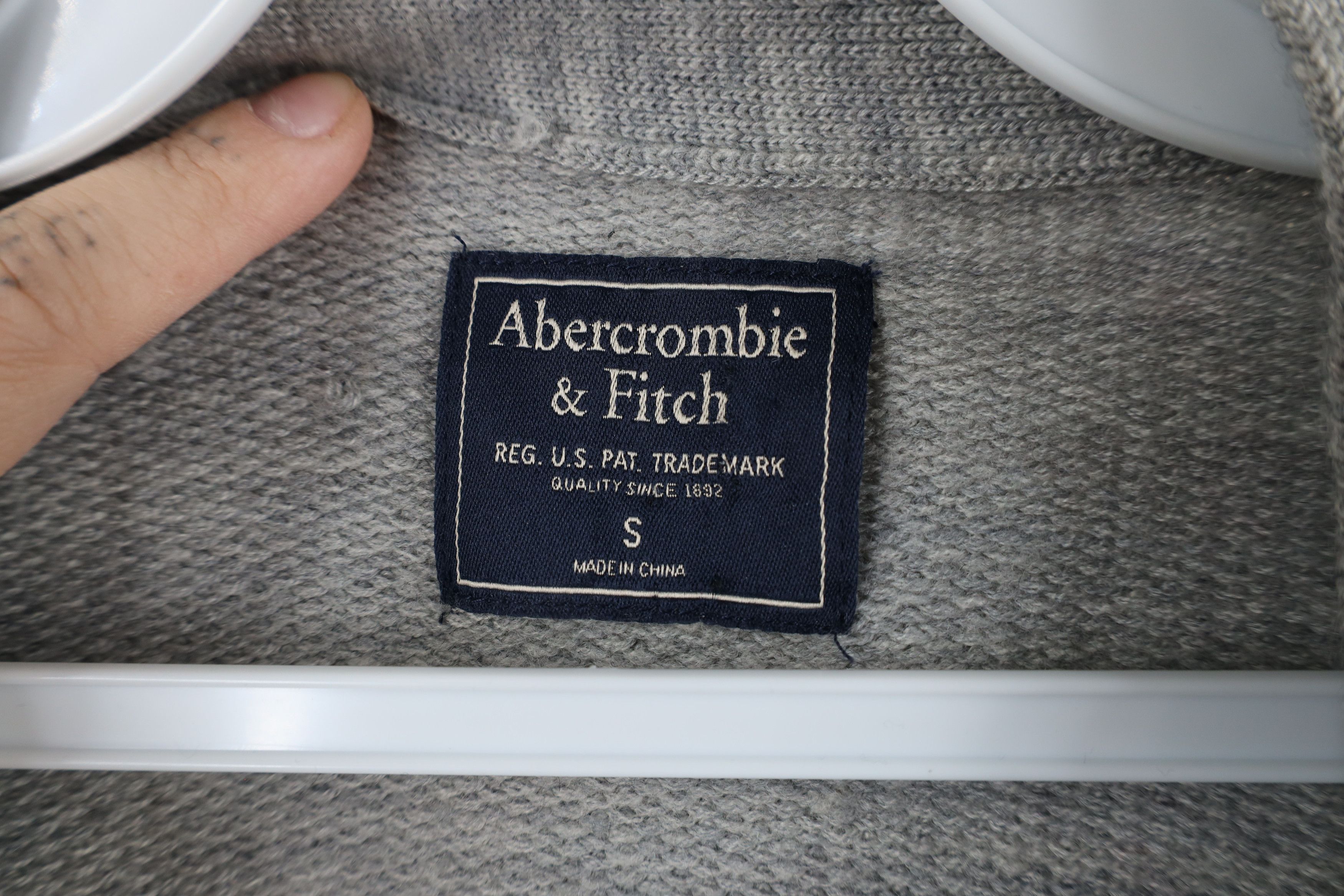 Abercrombie & Fitch × Vintage Vintage Abercrombie & Fitch Wool Blend Knit Cardigan Sweater Size US S / EU 44-46 / 1 - 6 Thumbnail