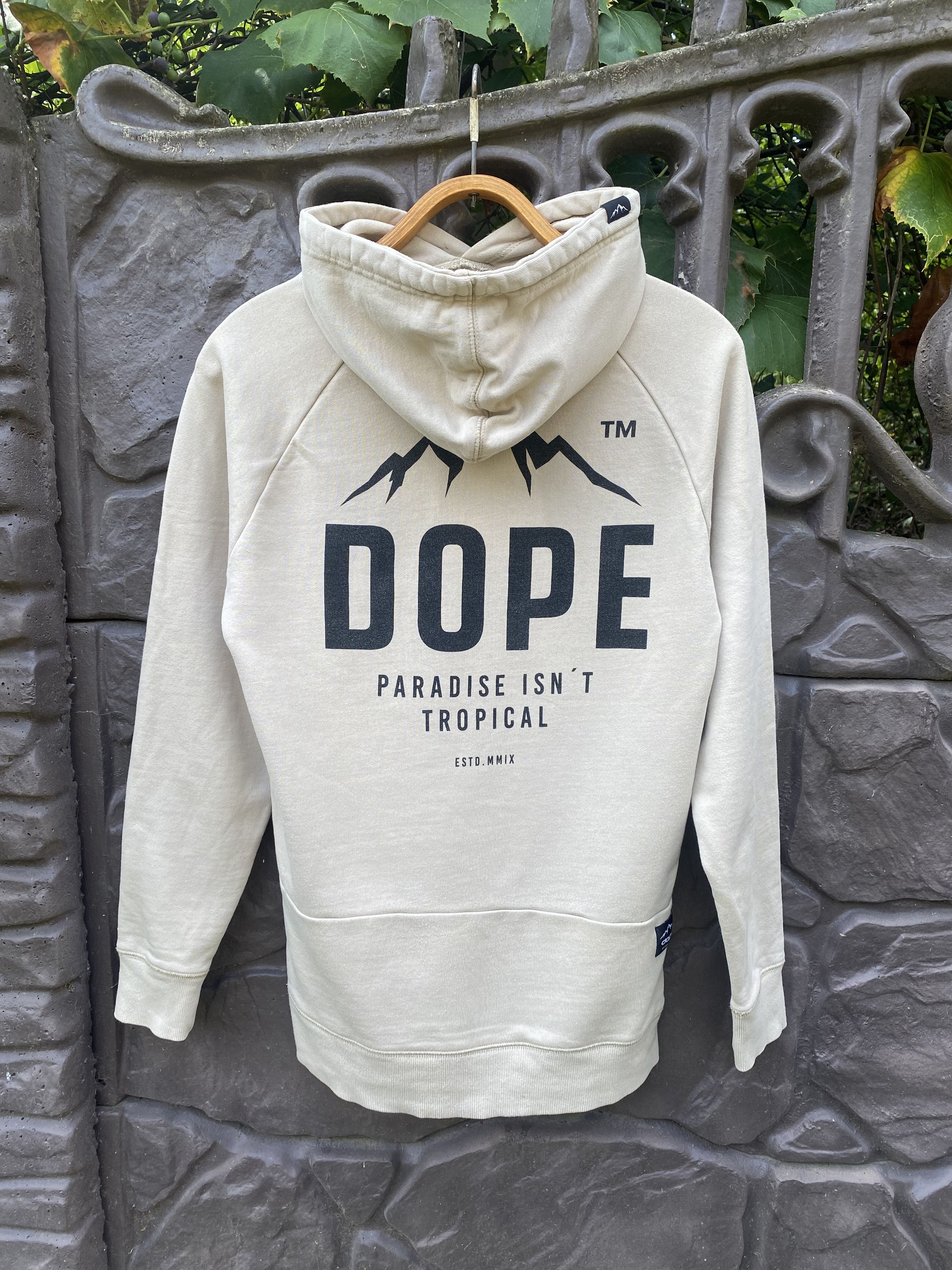 Vintage DOPE HOODIE MENS PARADISE ISN‘T TROPICAL Size US S / EU 44-46 / 1 - 9 Thumbnail