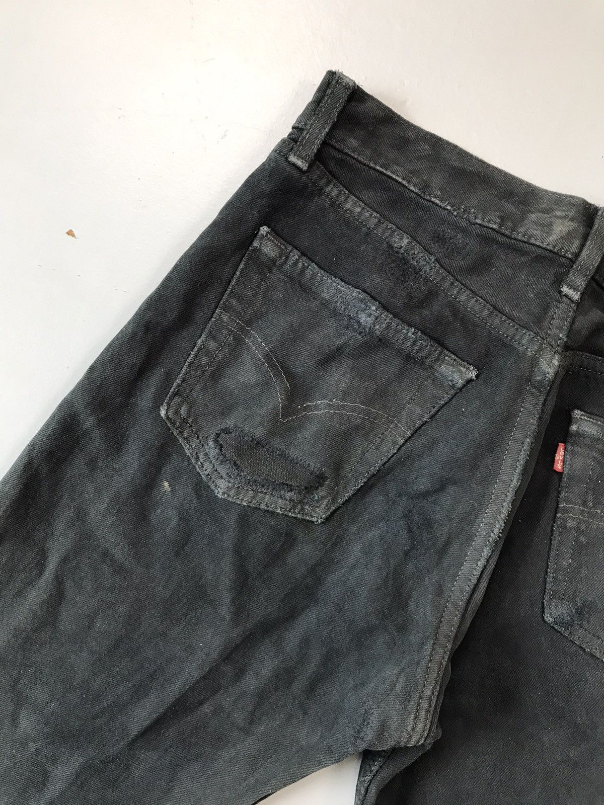Levi's Vintage Levi’s 501 paper tab distressed denim Size US 30 / EU 46 - 15 Thumbnail