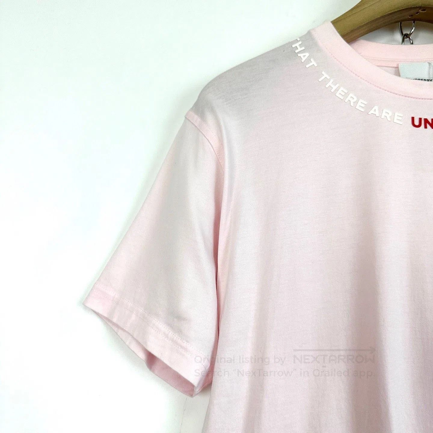 Burberry Burberry Neck Logo Print Pink T-Shirt. Size XS / US 0-2 / IT 36-38 - 5 Thumbnail