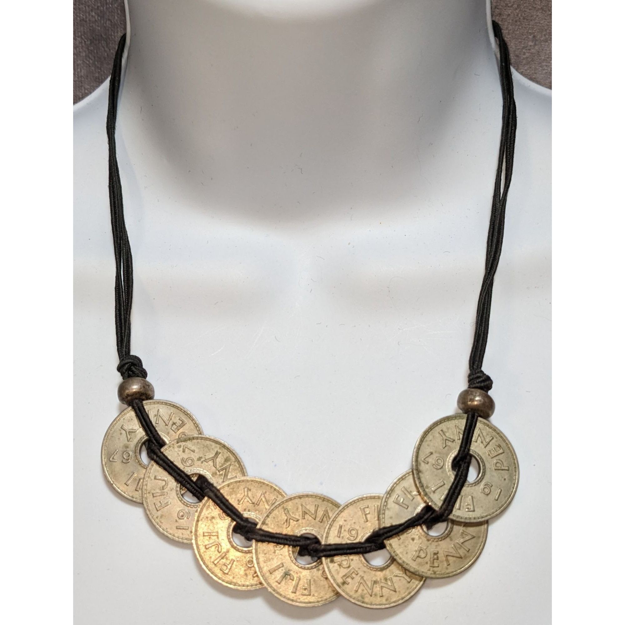 Handmade Vintage 1967 Queen Elizabeth II Figi Penny Necklace Size ONE SIZE - 6 Thumbnail